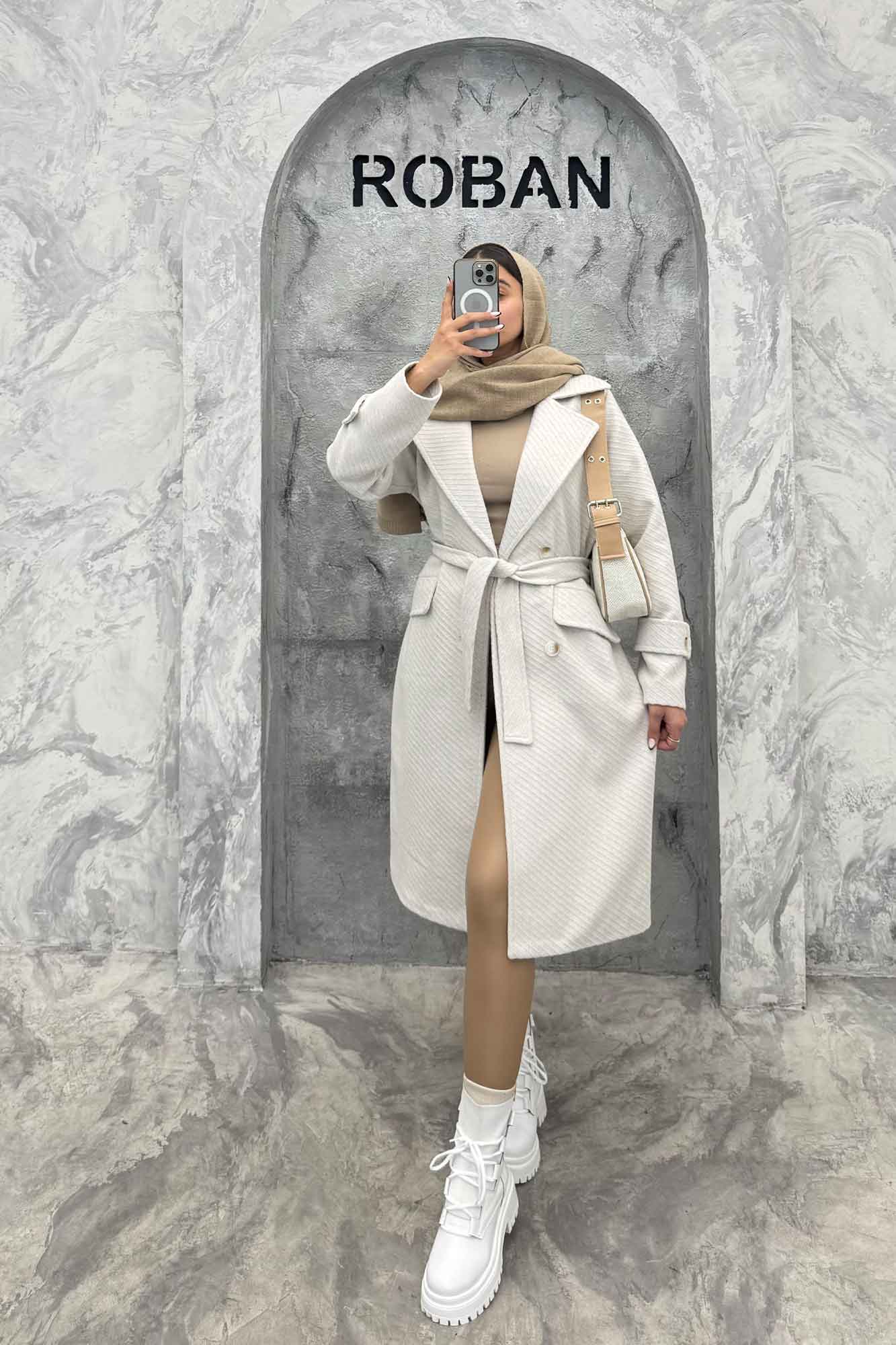 پالتو فوتر بلند کجراه برجسته کمربنددار دلارا