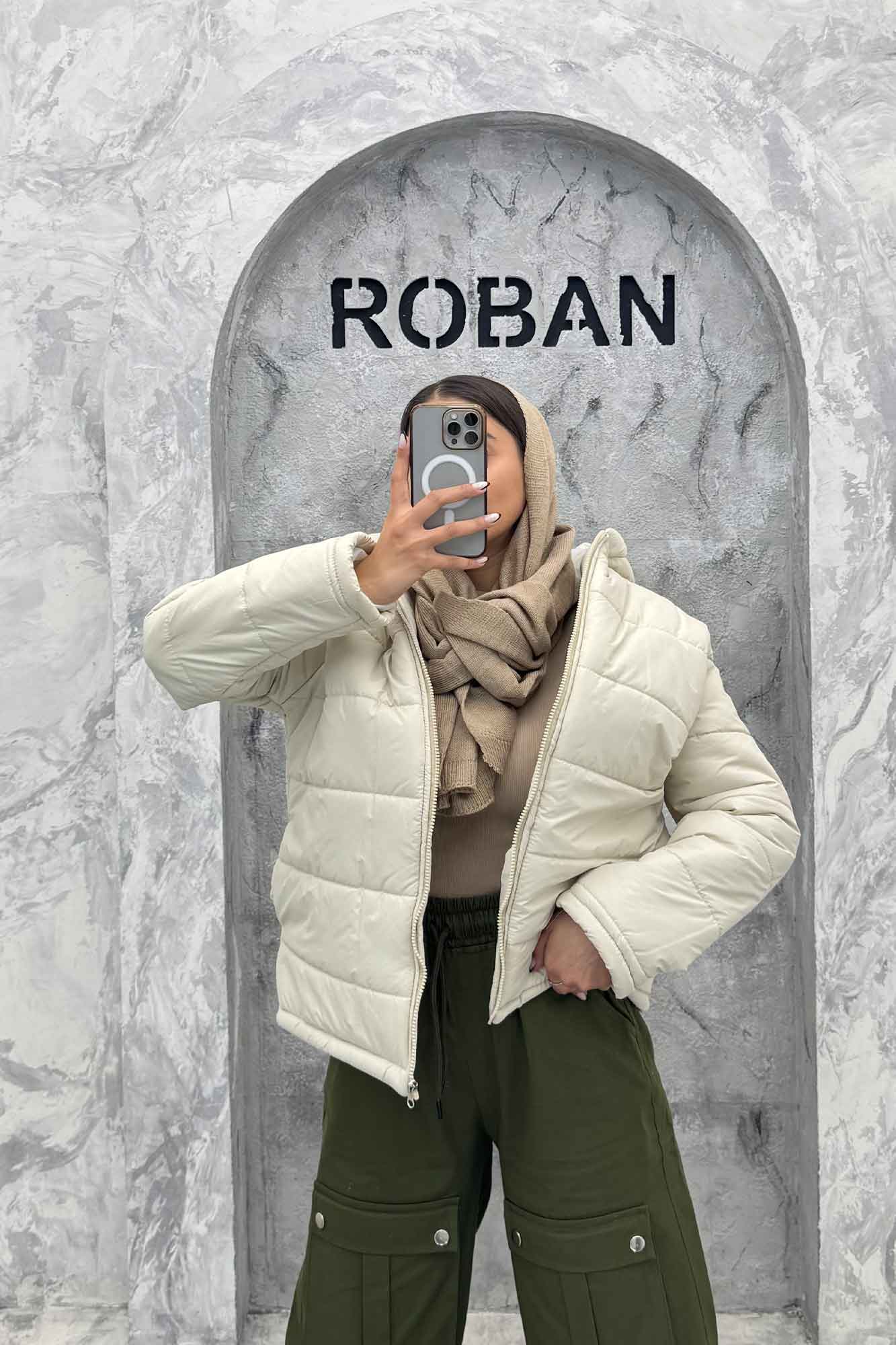 کاپشن لاین ساده کلاهدار