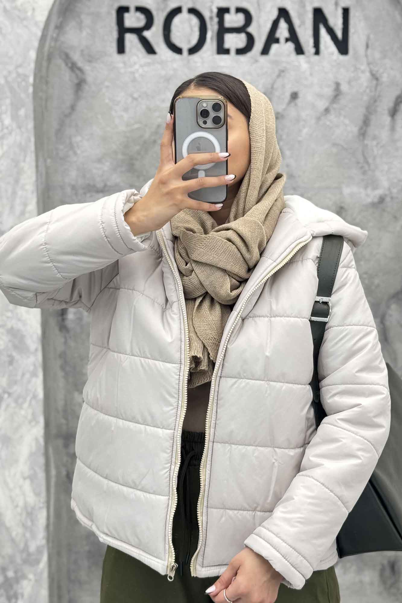 کاپشن لاین ساده کلاهدار