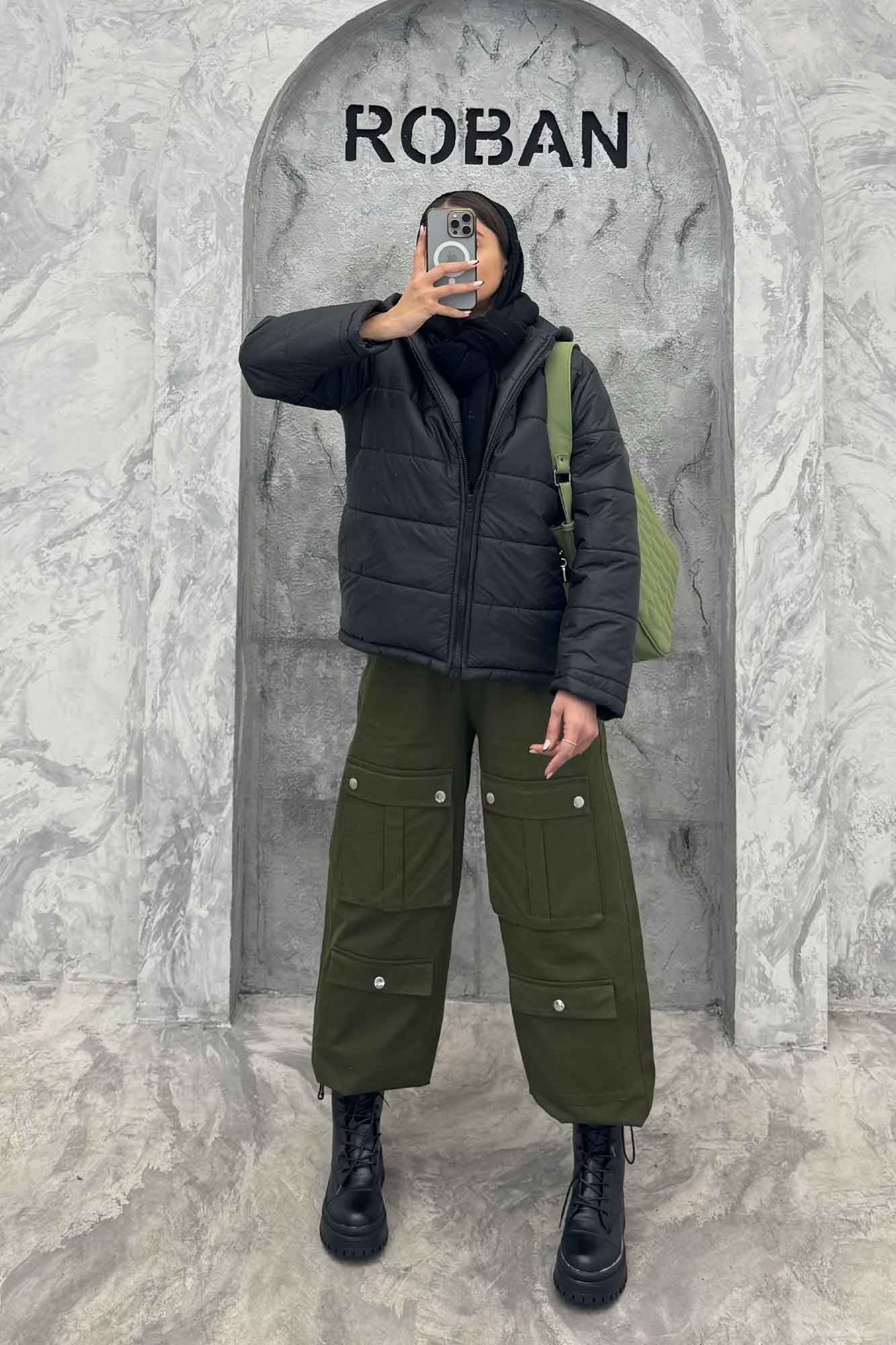 کاپشن لاین ساده کلاهدار