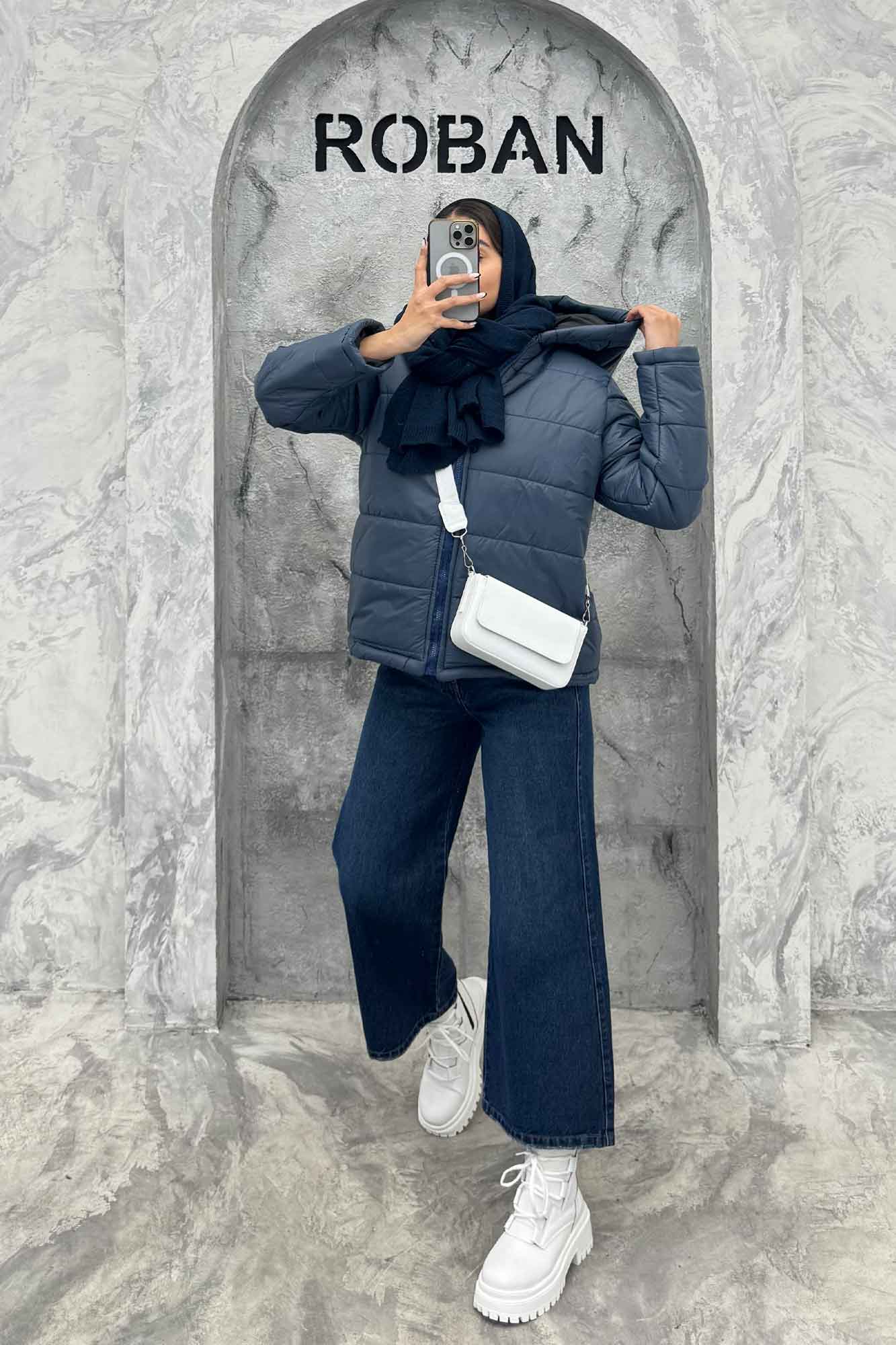 کاپشن لاین ساده کلاهدار