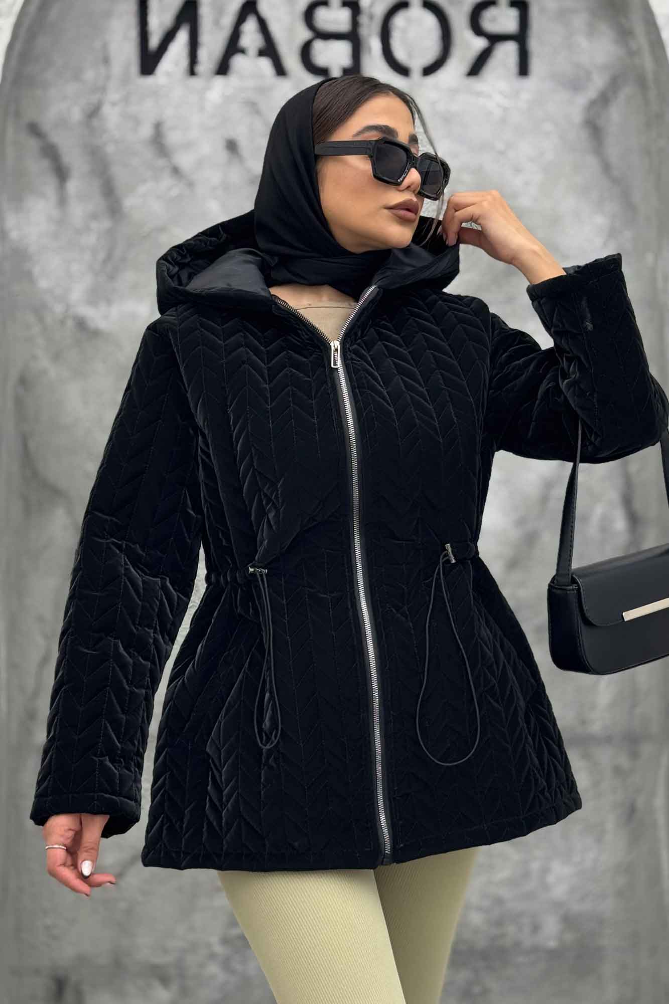 کاپشن سیلکونی کمرگت دار 