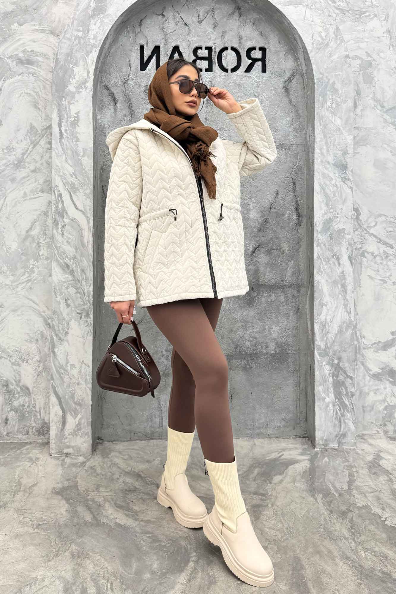 کاپشن سیلکونی کمرگت دار 