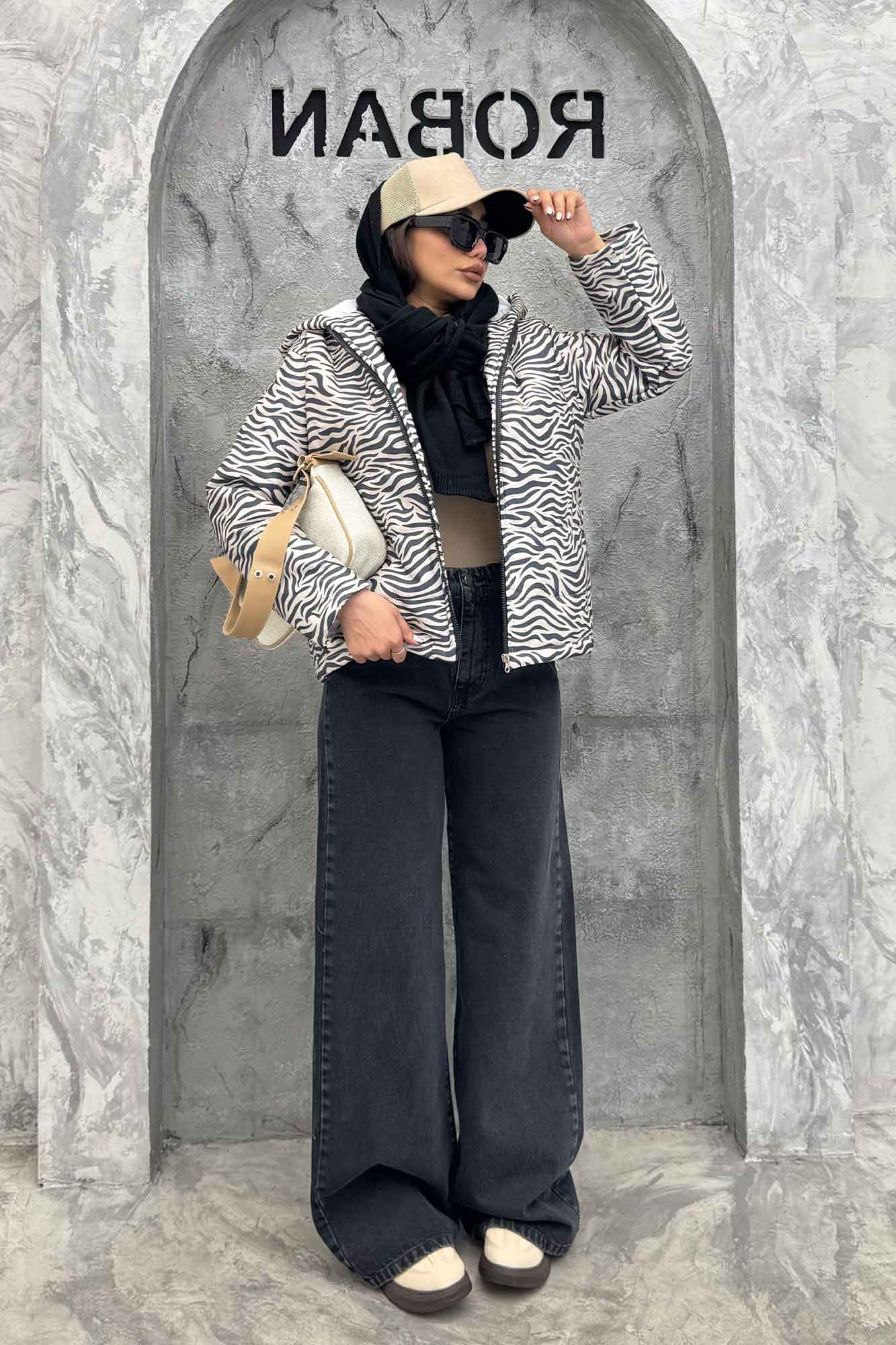 کاپشن کلاهدار لاین طرح دار