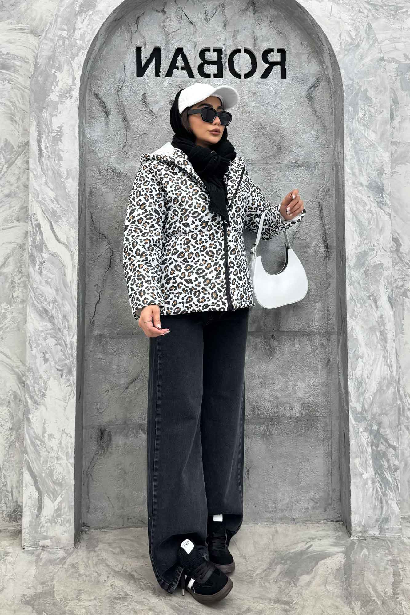 کاپشن کلاهدار لاین طرح دار