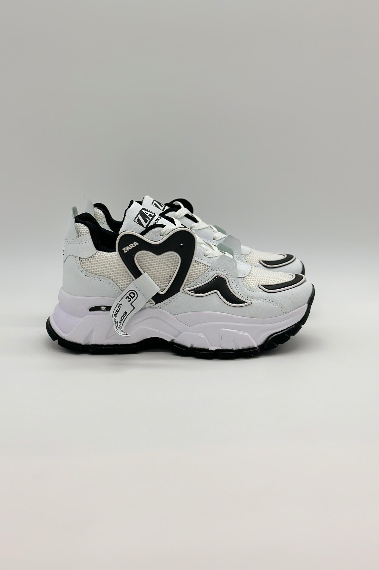 کتانی اسپرت قلبی 