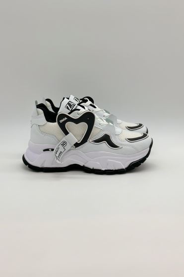 کتانی اسپرت قلبی 