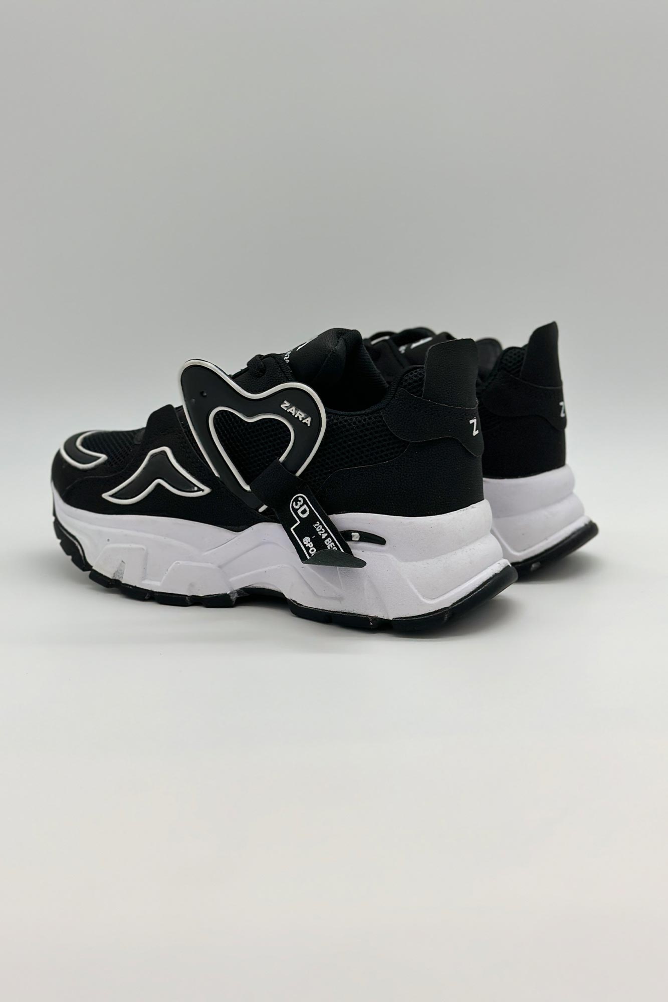 کتانی اسپرت قلبی 