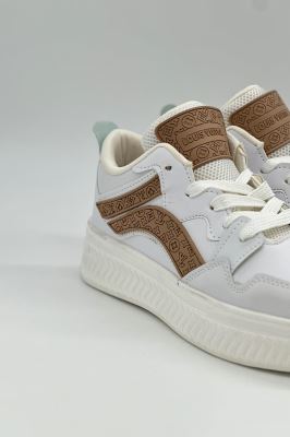 ونس LV پاکلاس 