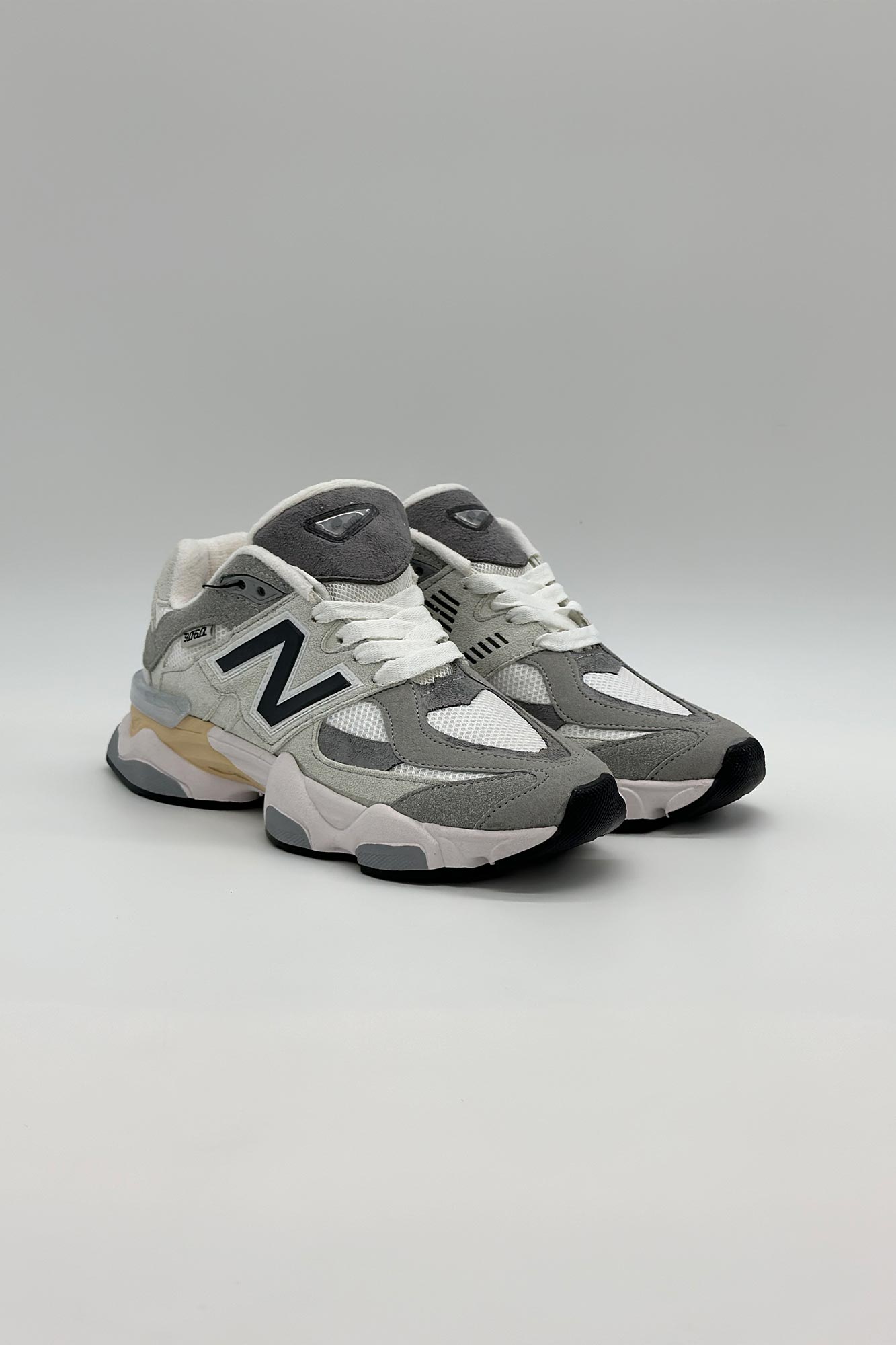 کتانی نیوبالانس 9060