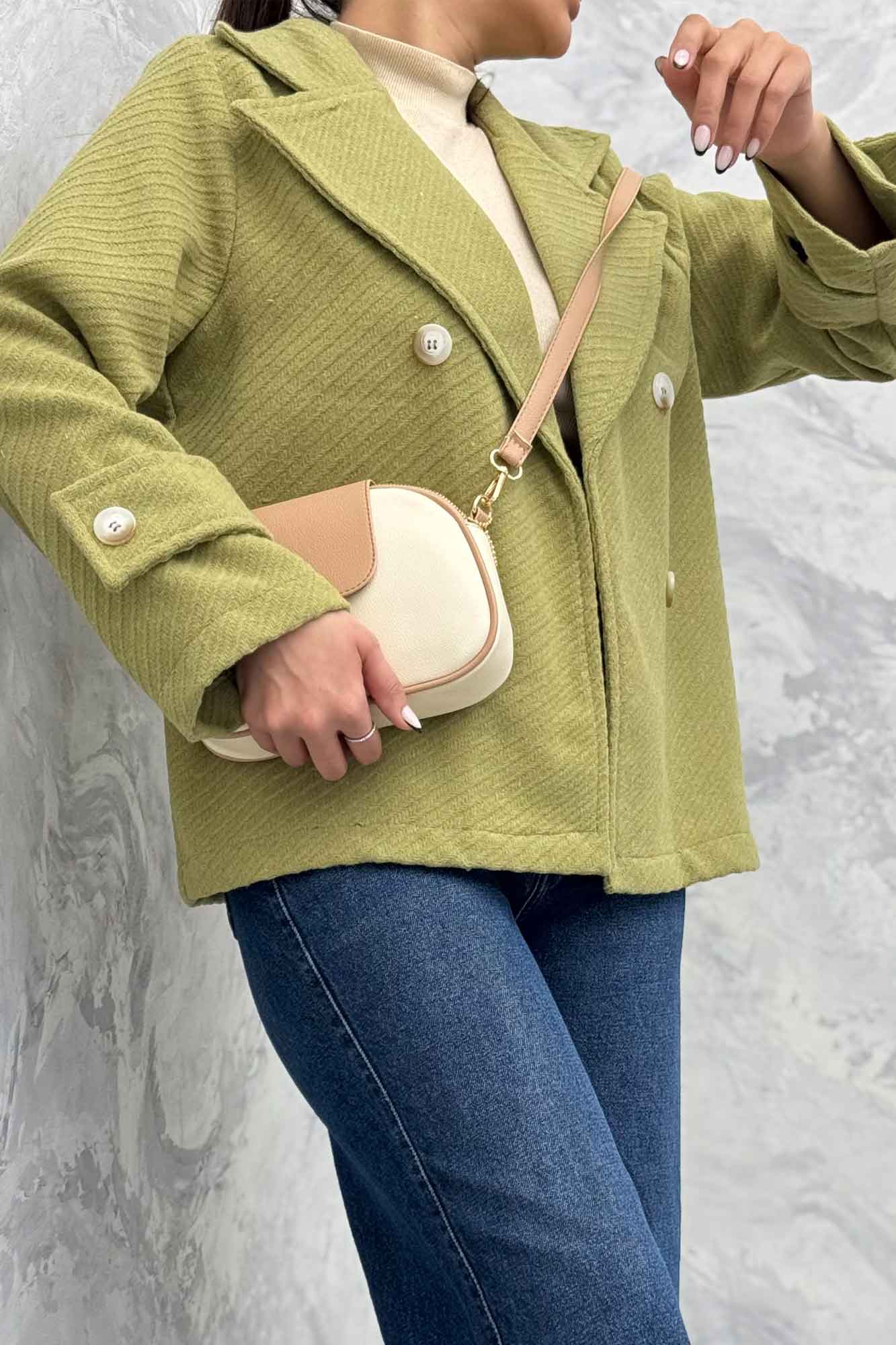 کت فوتر یقه انگلیسی کجراه برجسته شینا