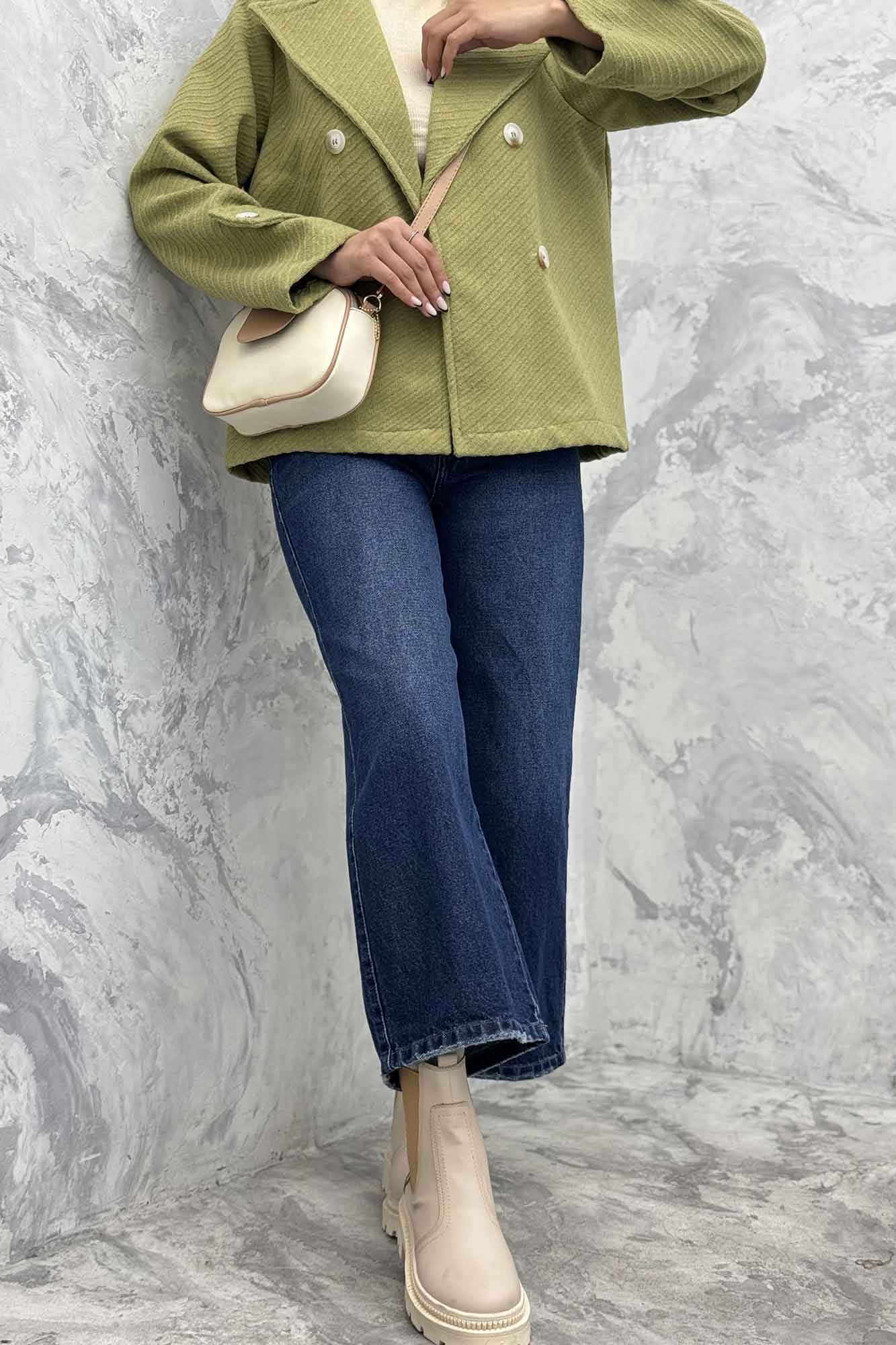 کت فوتر یقه انگلیسی کجراه برجسته شینا