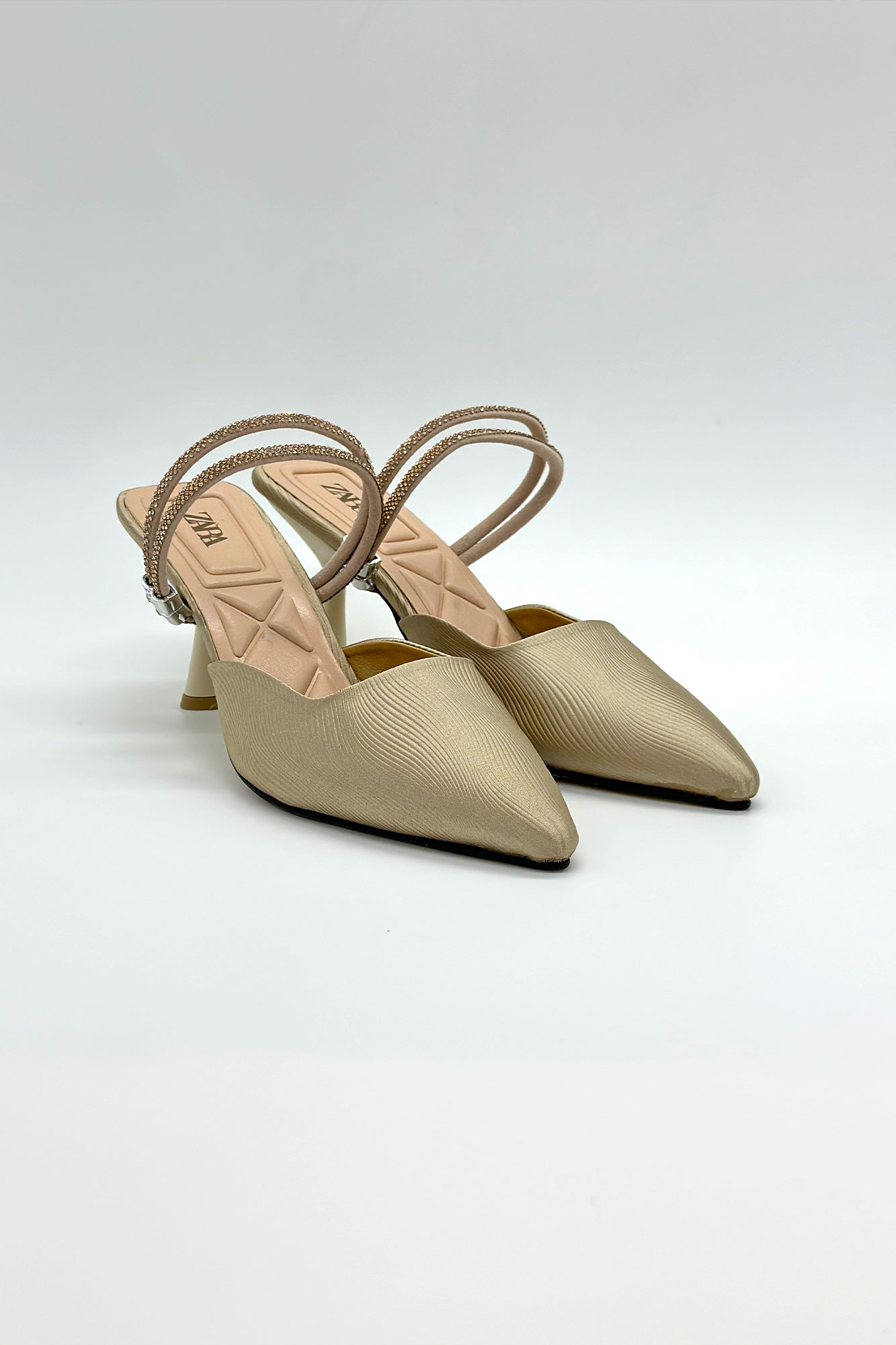 کفش مجلسی پاشنه دار رویه موجی