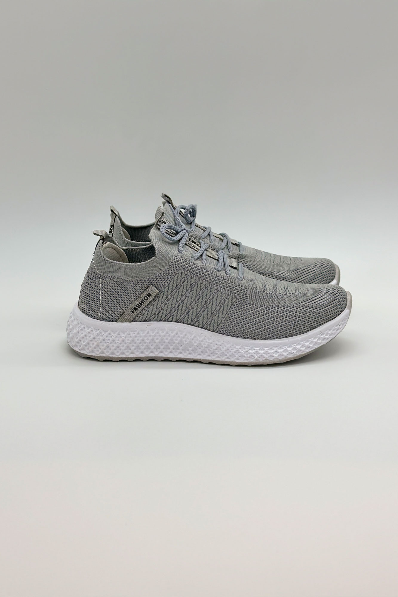 کتانی جورابی بافت ولنتینو