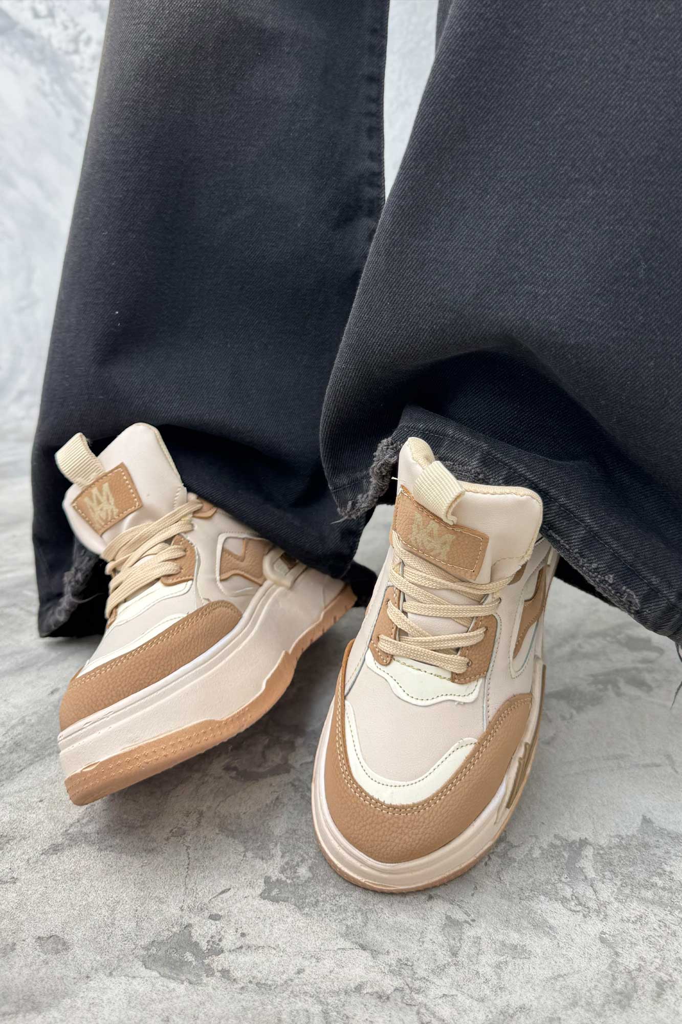 کتانی لژدار AMINI