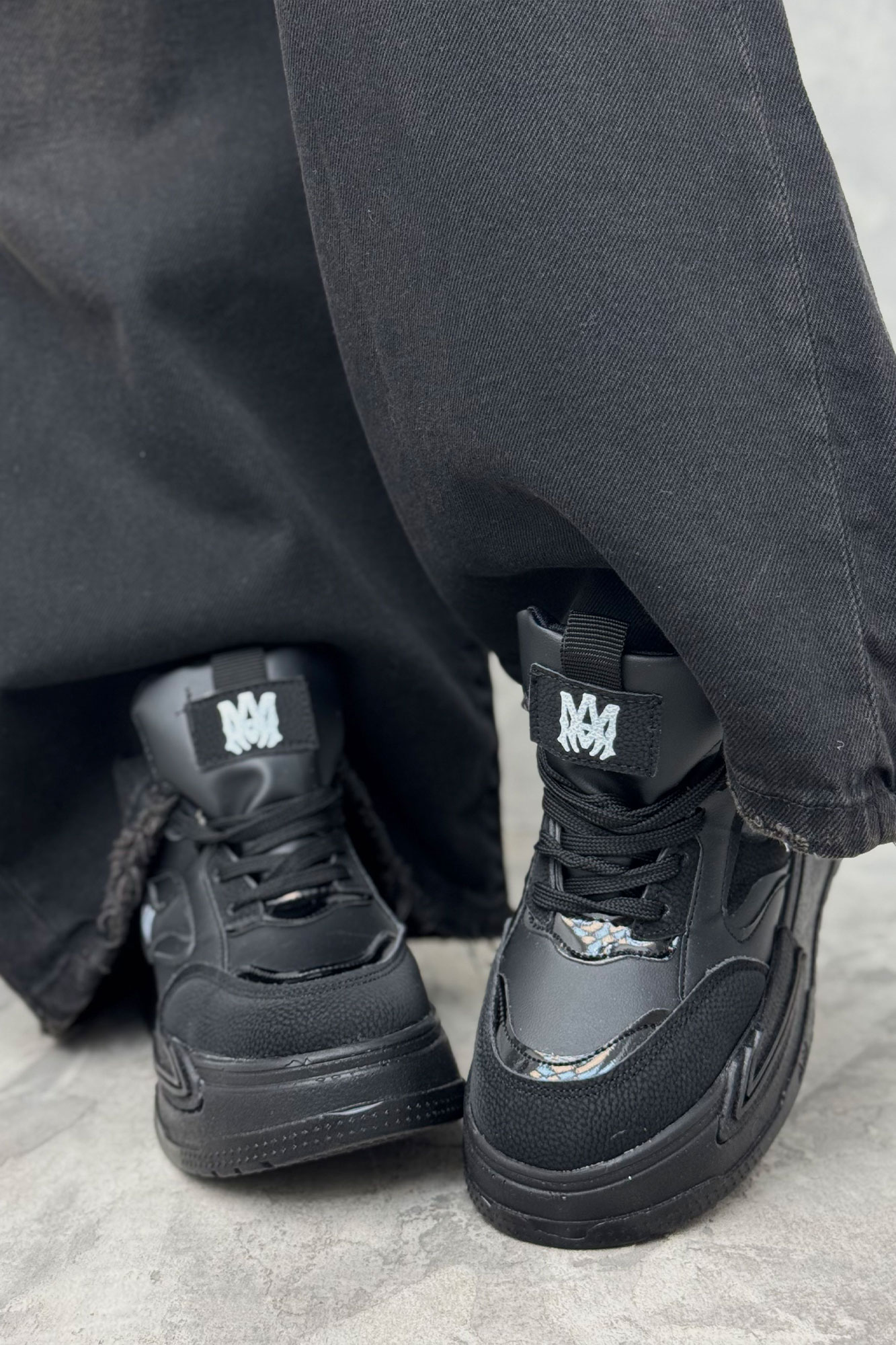 کتانی لژدار AMINI