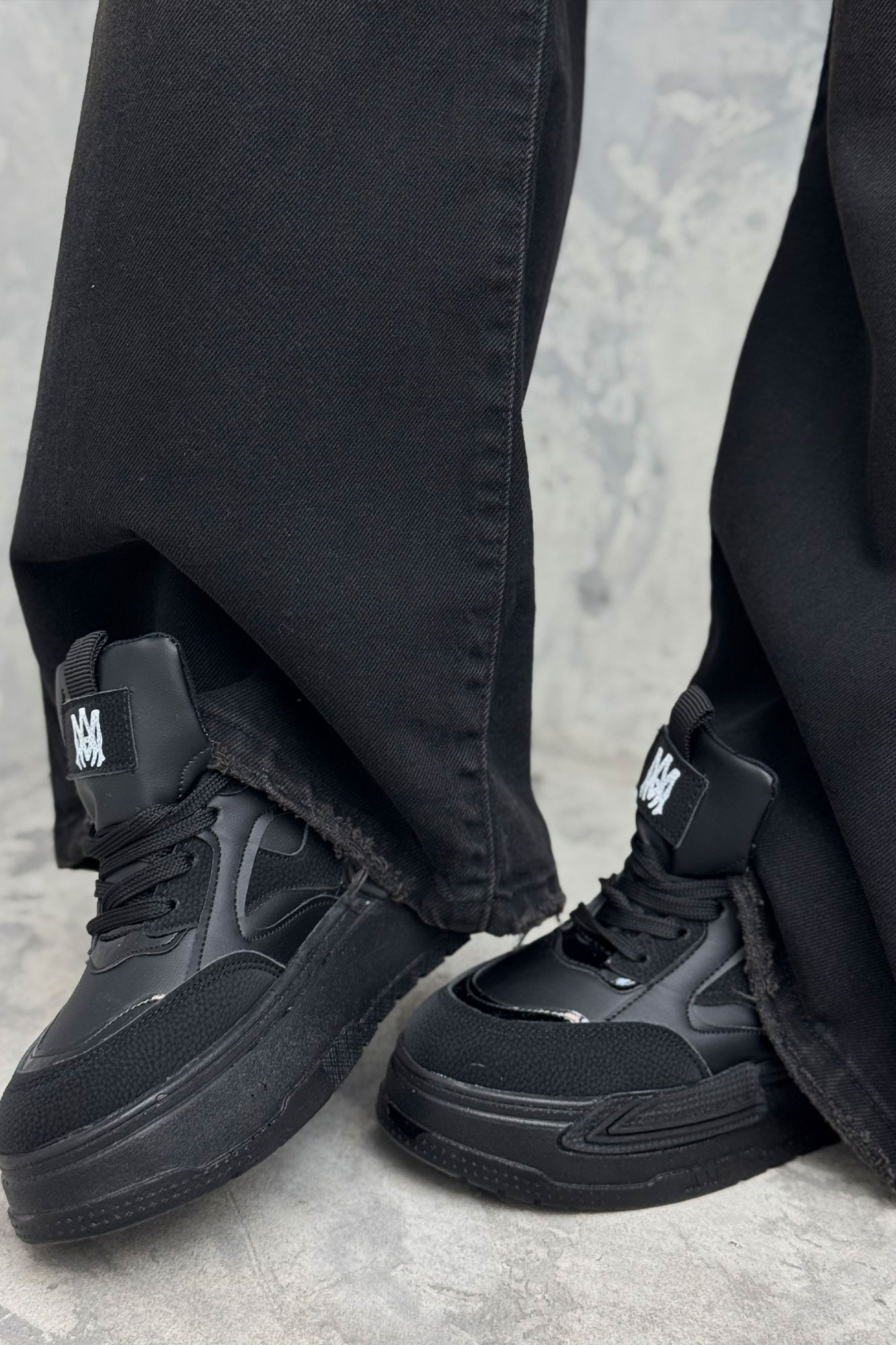 کتانی لژدار AMINI