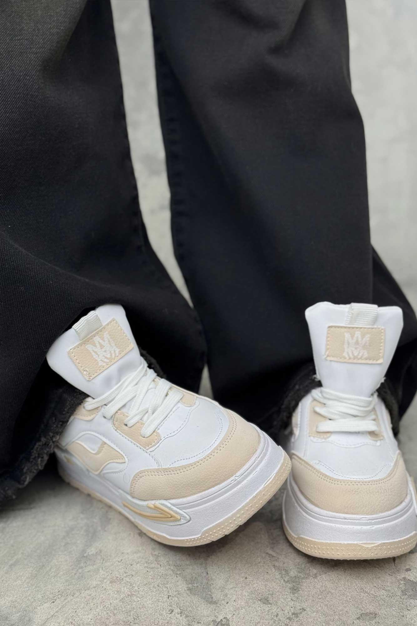 کتانی لژدار AMINI