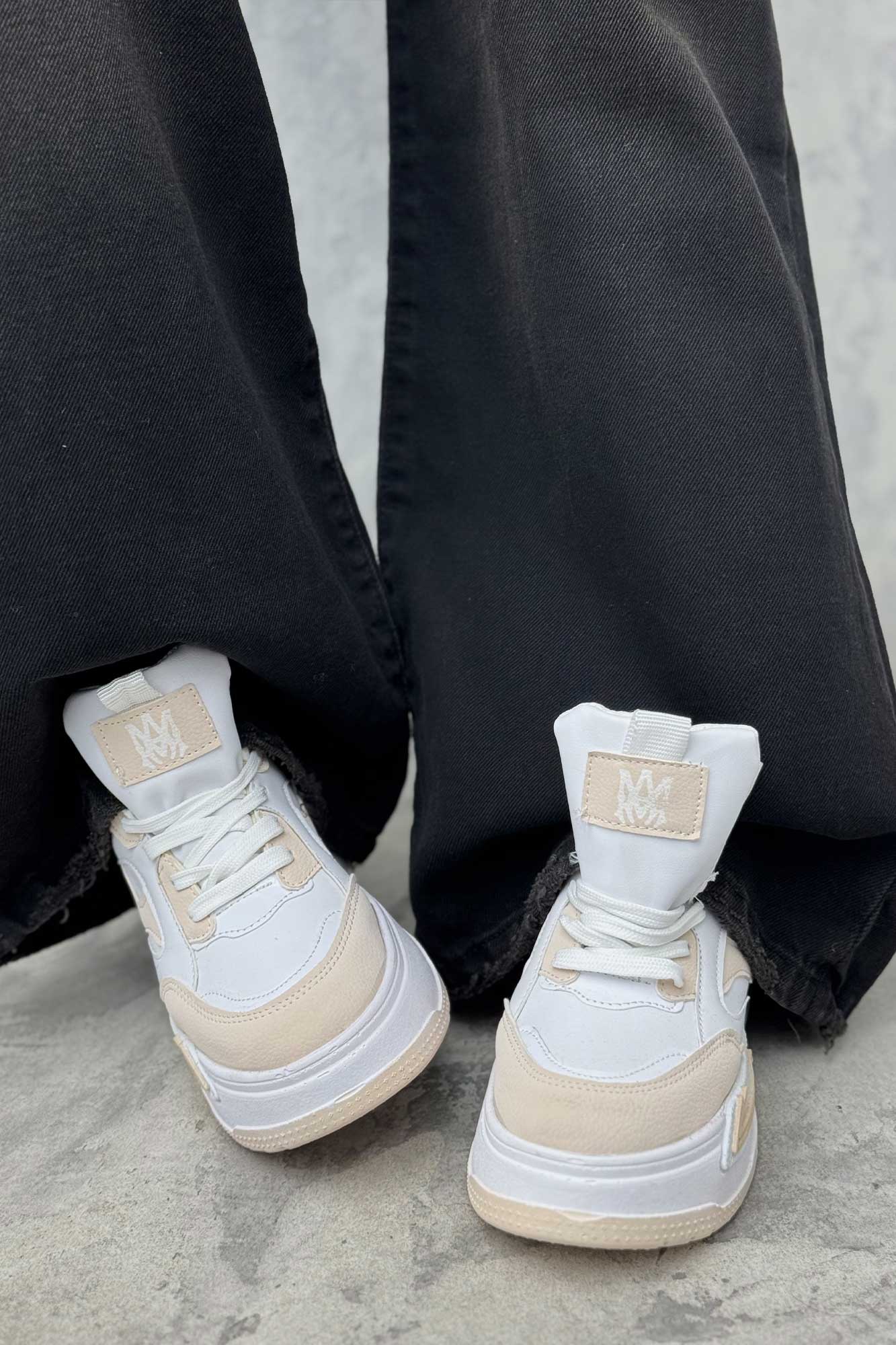 کتانی لژدار AMINI