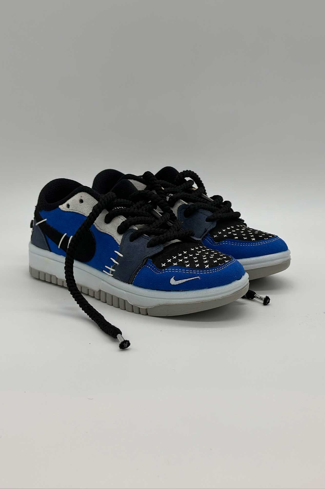 کتانی نایک جیر تکه دوزی 