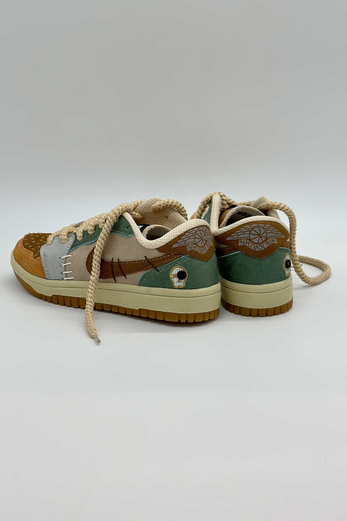 کتانی نایک جیر تکه دوزی 