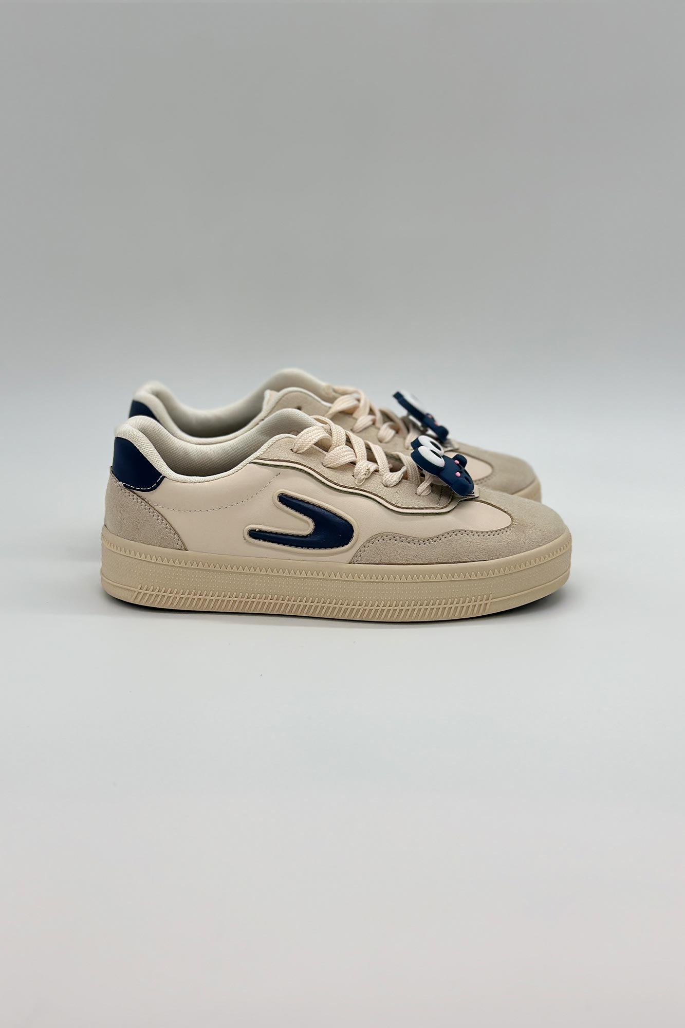 ونس استیکر دار 1986