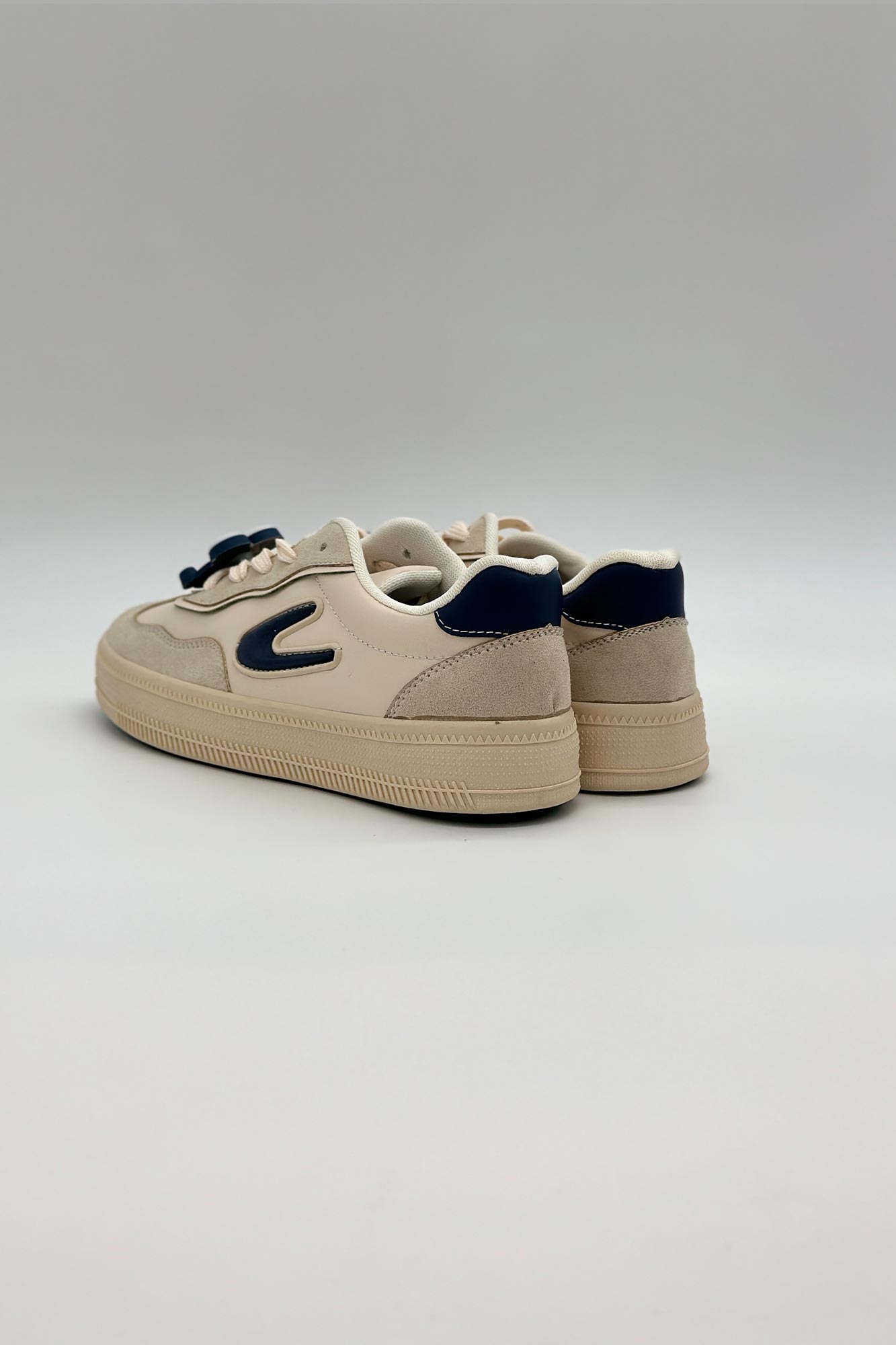 ونس استیکر دار 1986