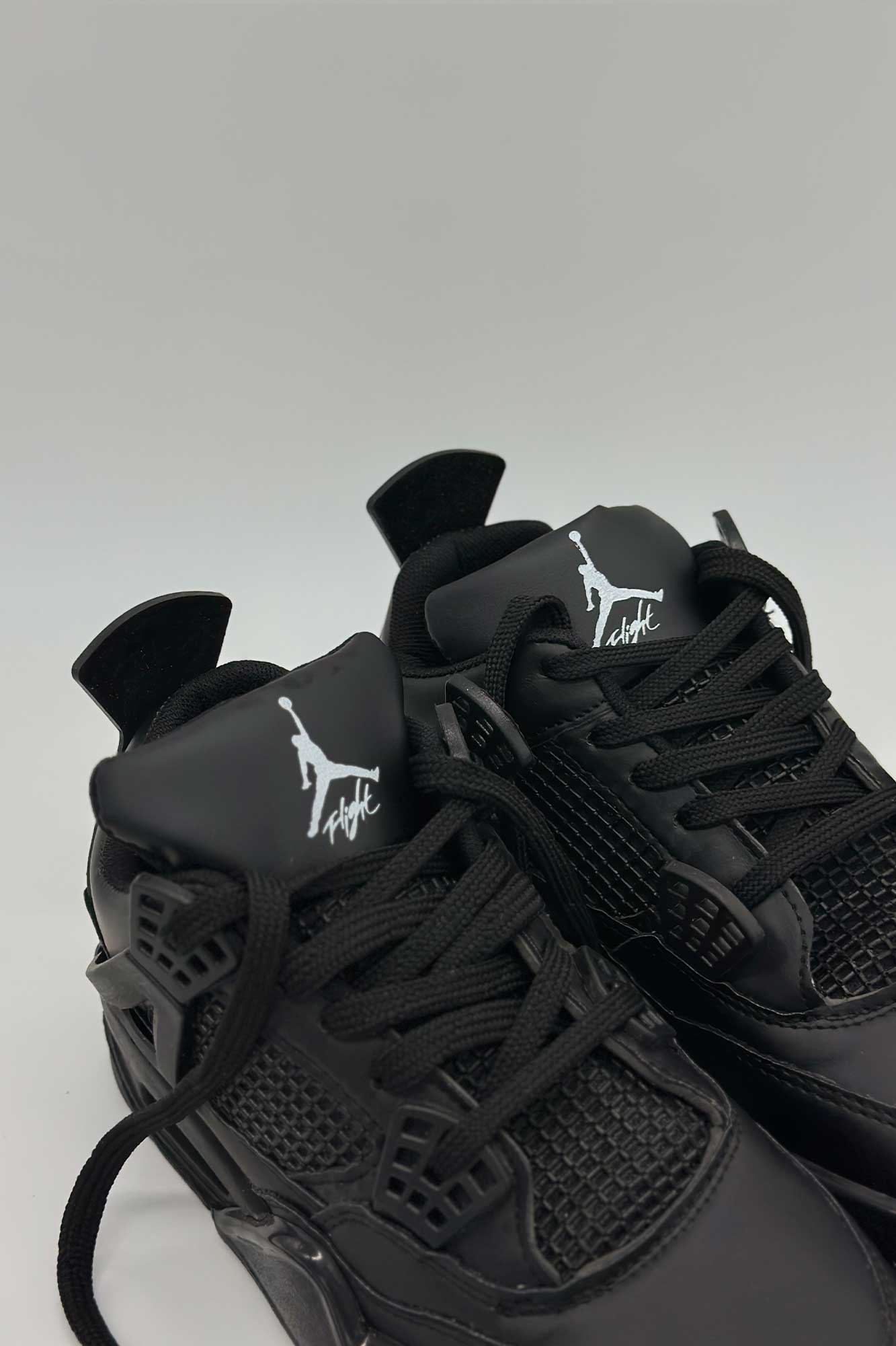 کتانی زیره کپسولی جردن تراویس