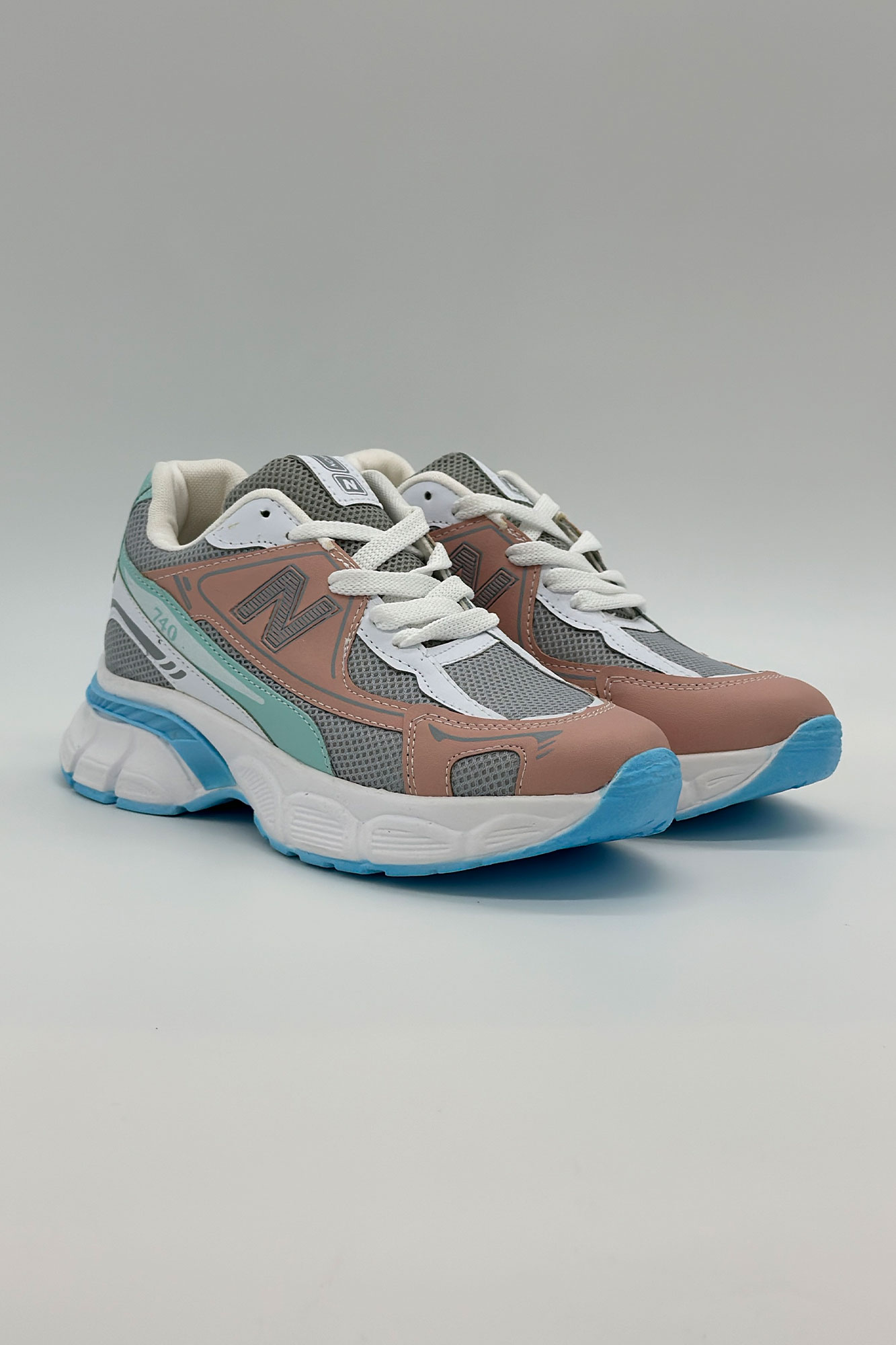 کتانی نیوبالانس 740