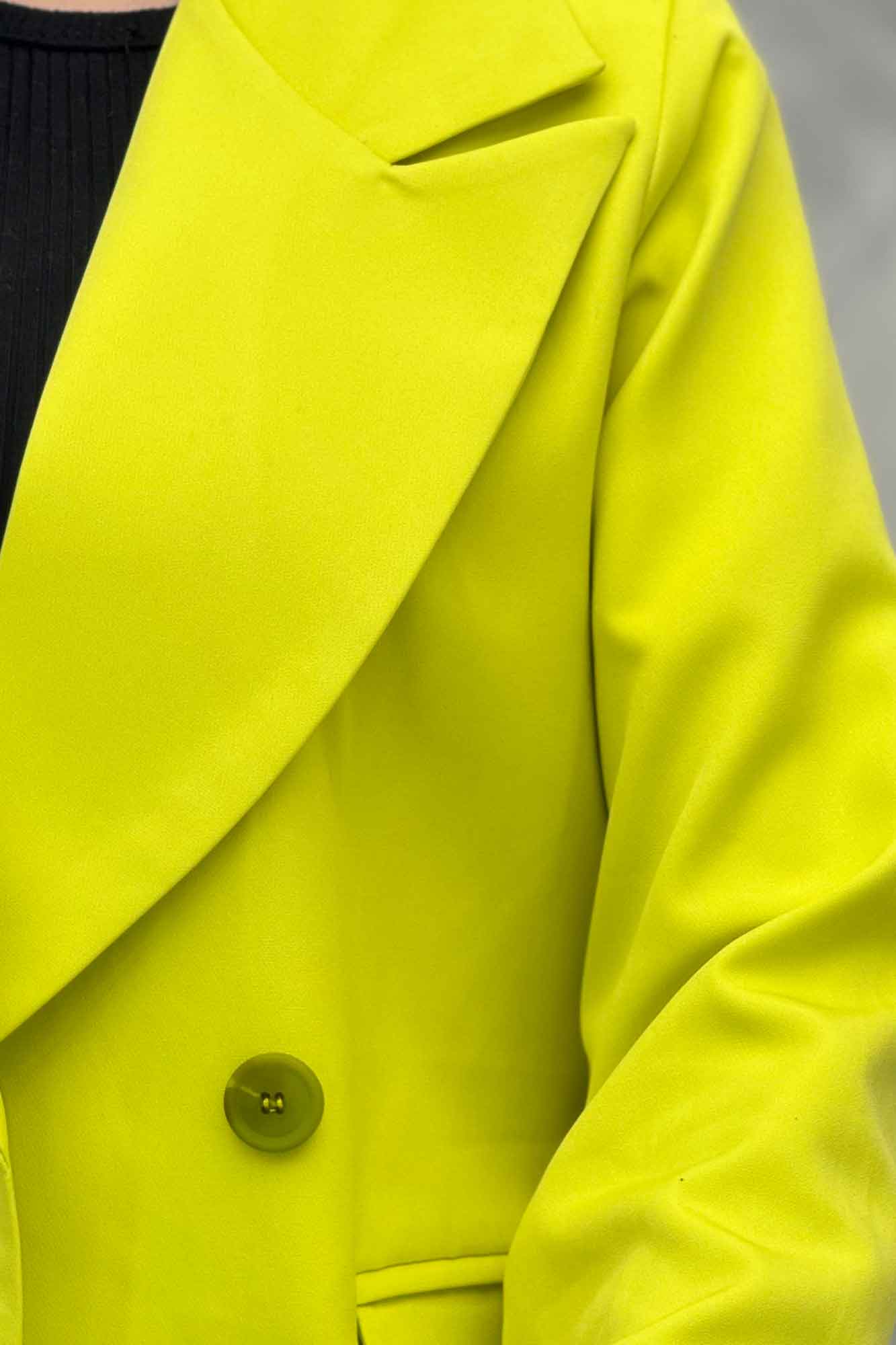 مانتو کتی یقه انگلیسی مازراتی سر آستین دکمه