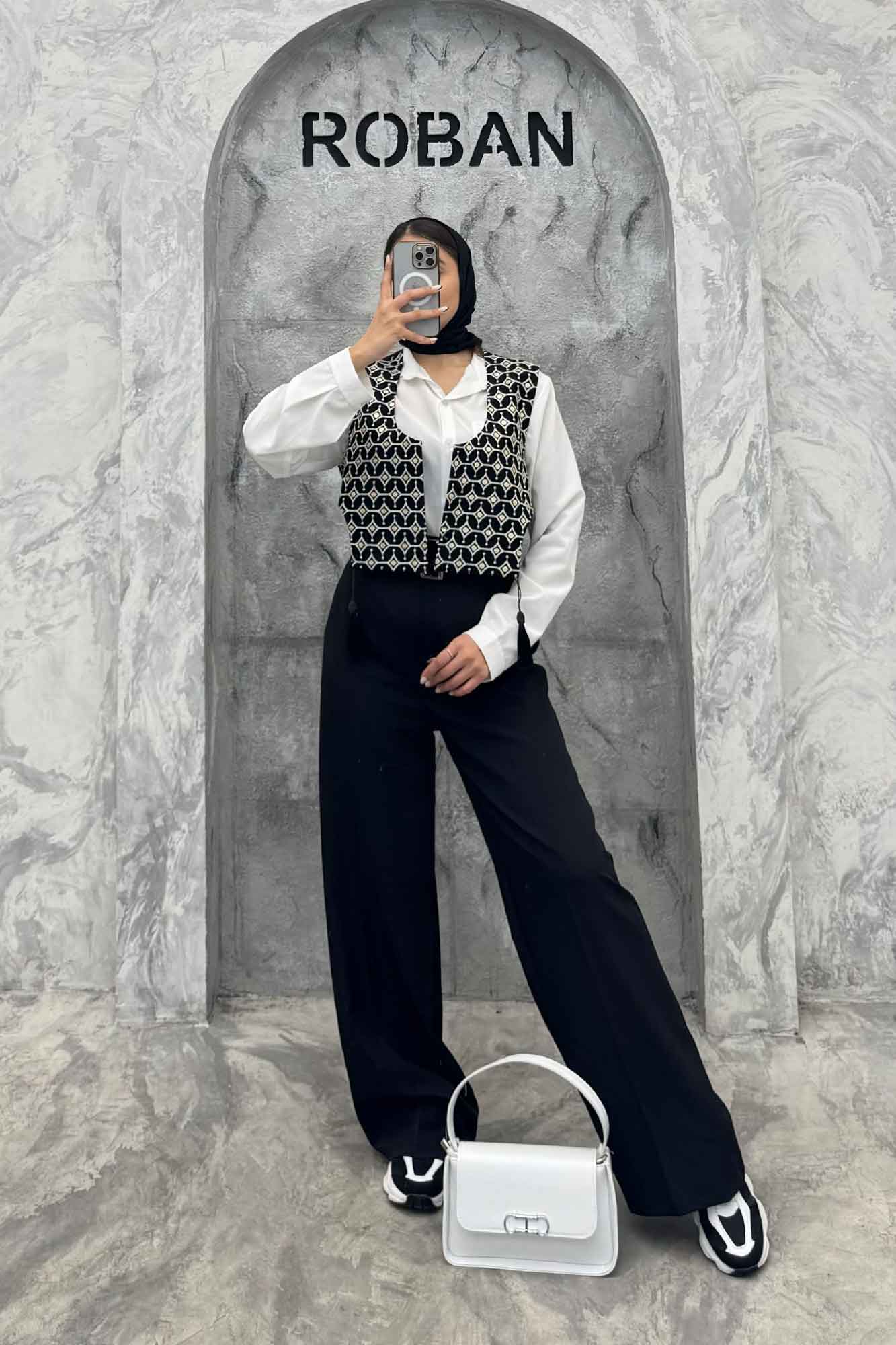 جلیقه لینن سنتی منگوله دار بغل U