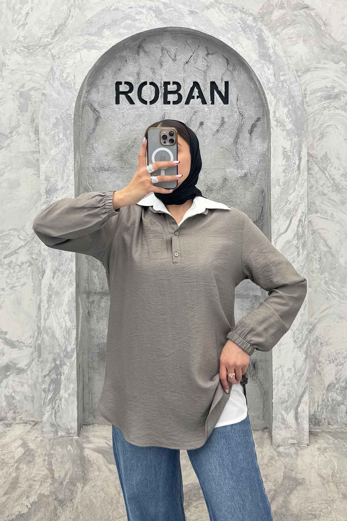 بلوز یقه بلیطی دو دکمه کرسپو سر آستین کش