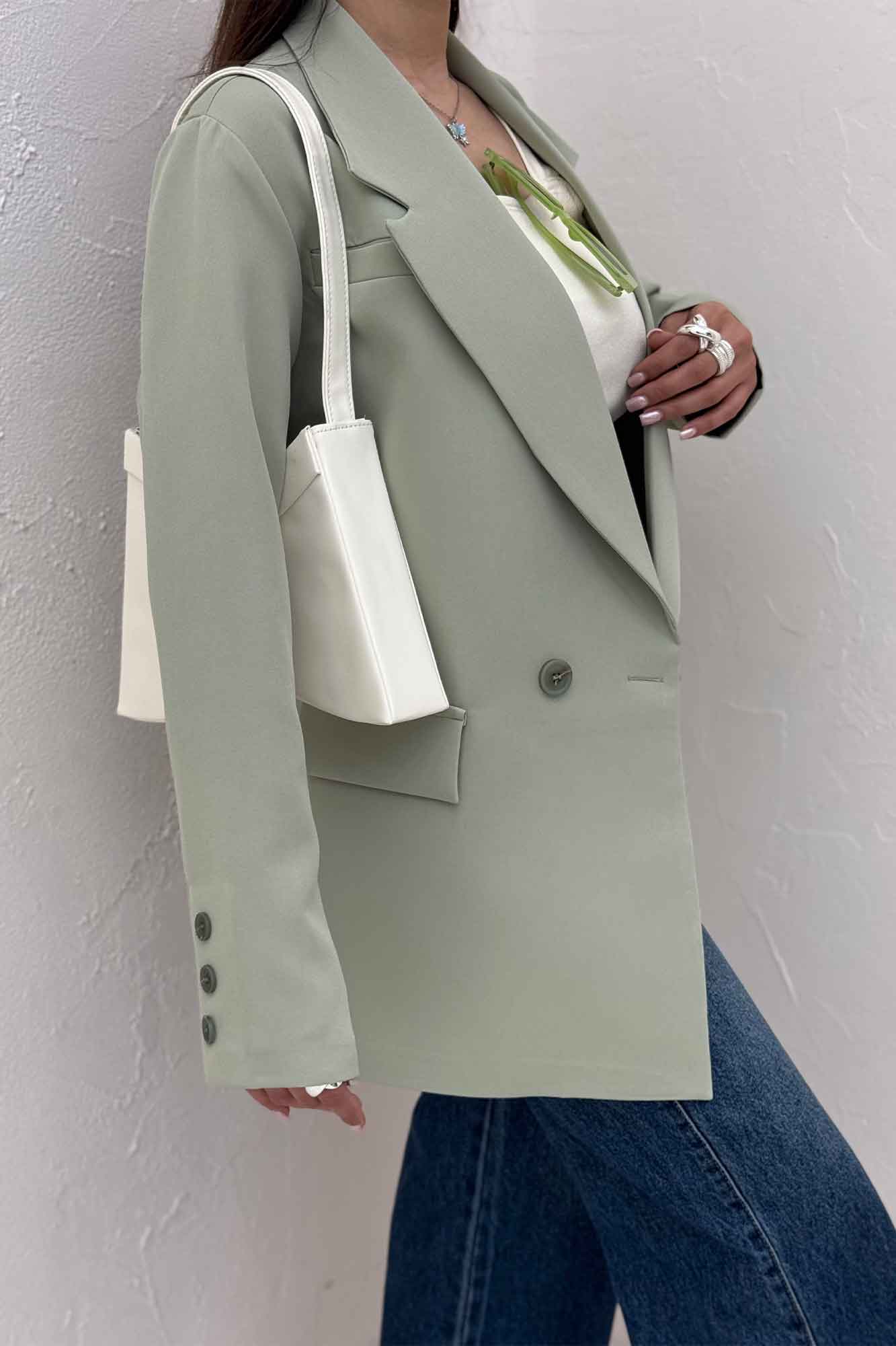 مانتو کتی مازراتی سه جیب دو دکمه