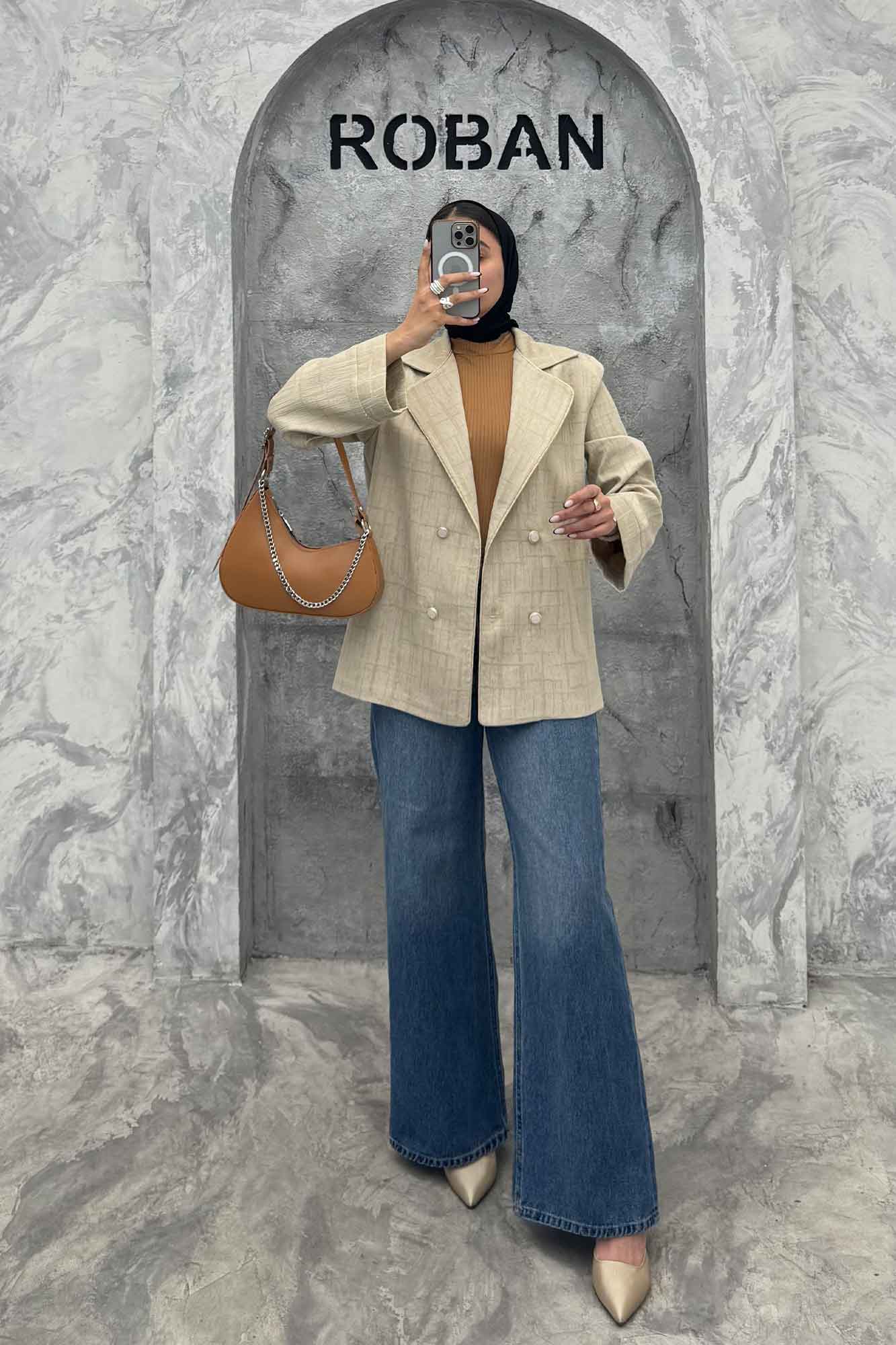 کت ژاکارد 4 دکمه مغزی دوزی طلایی