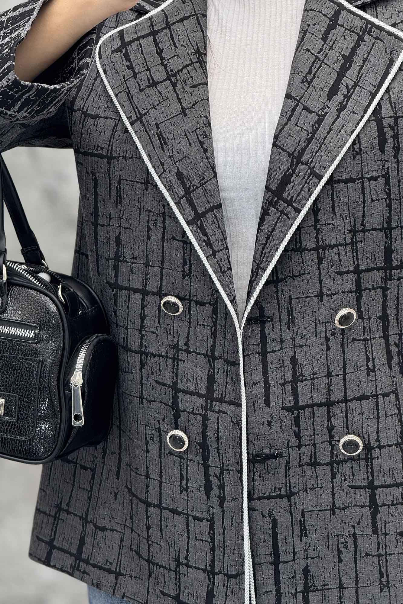 کت ژاکارد 4 دکمه مغزی دوزی طلایی