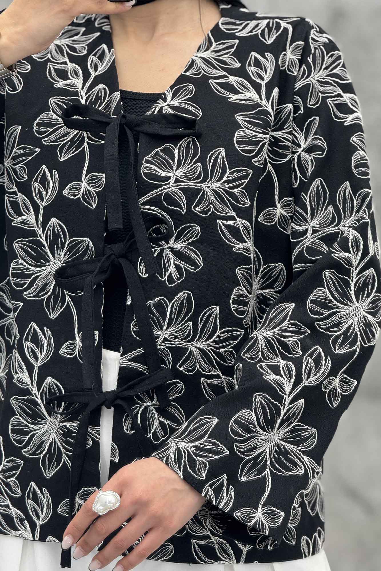 کت بنددار طرح گل