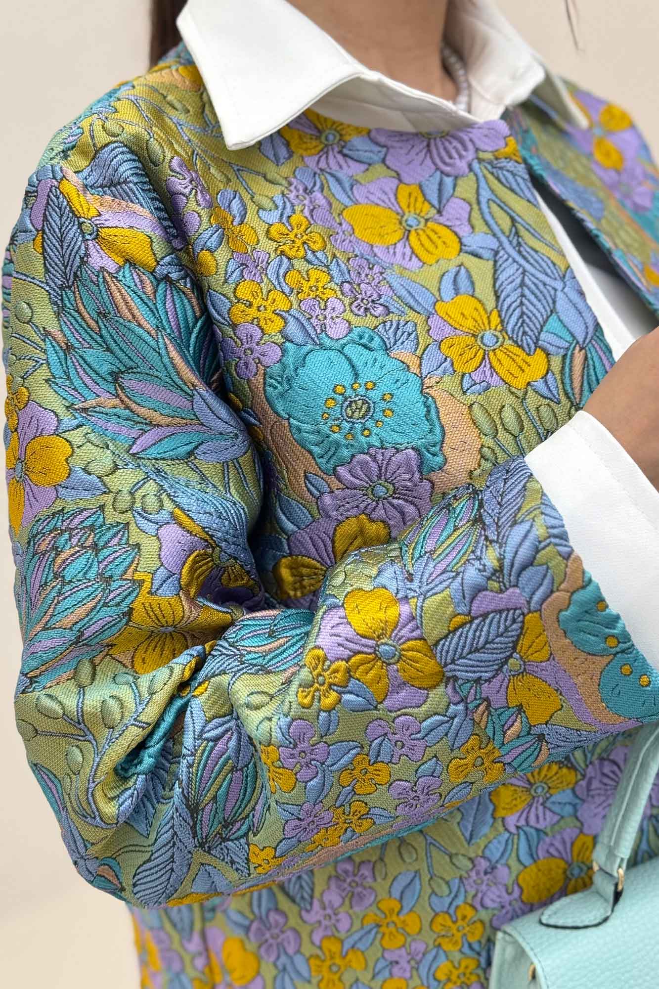 کت ژاکارد آبرنگی طرح گل