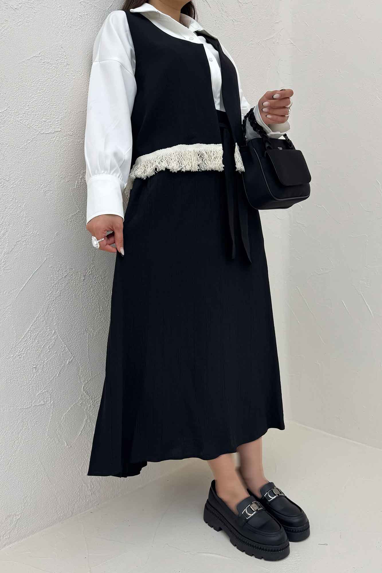 ست وست و دامن پایین ریش کریشه