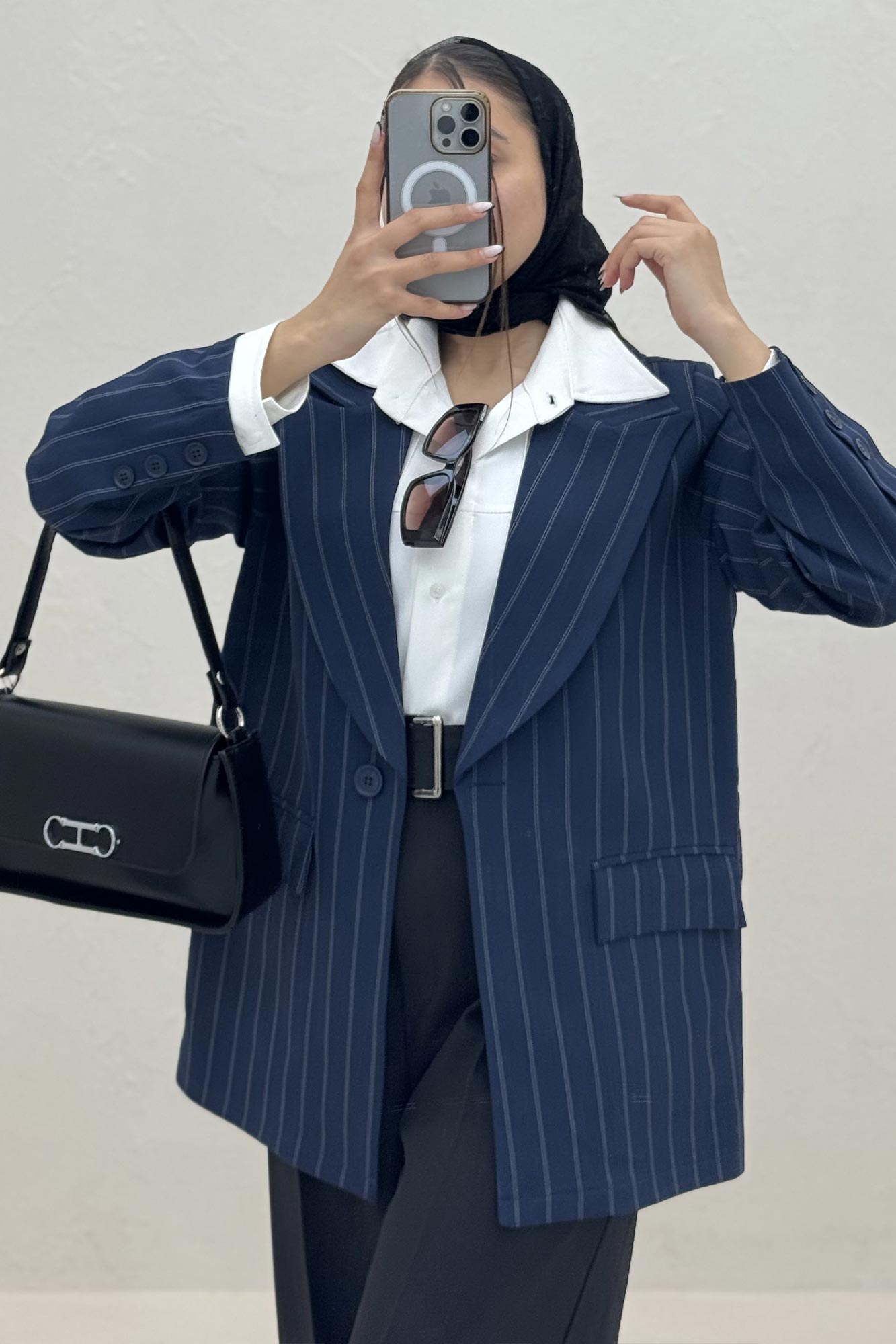 کت بزیاق دیپلمات تک دکمه 