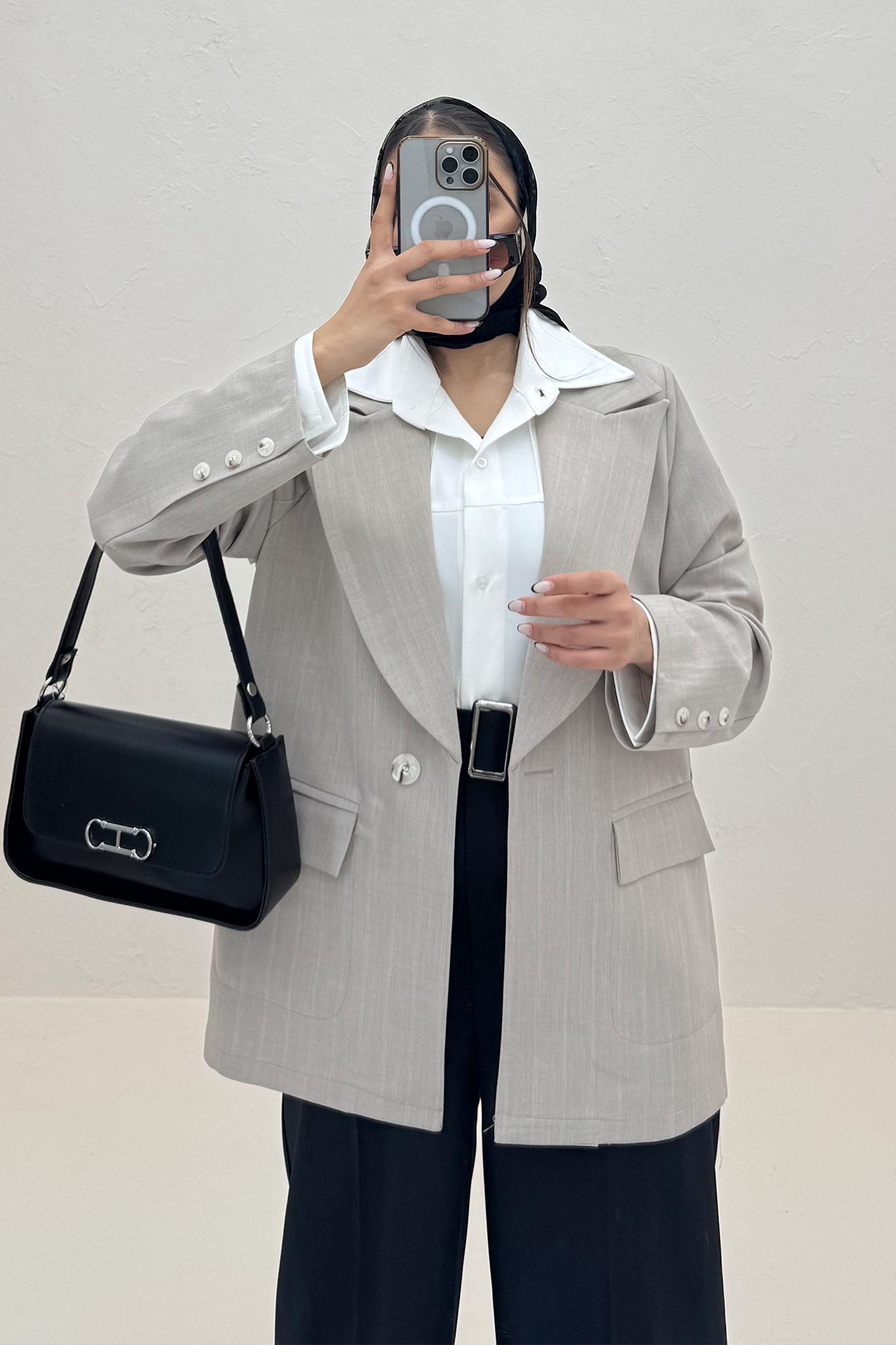 کت بزیاق دیپلمات تک دکمه 