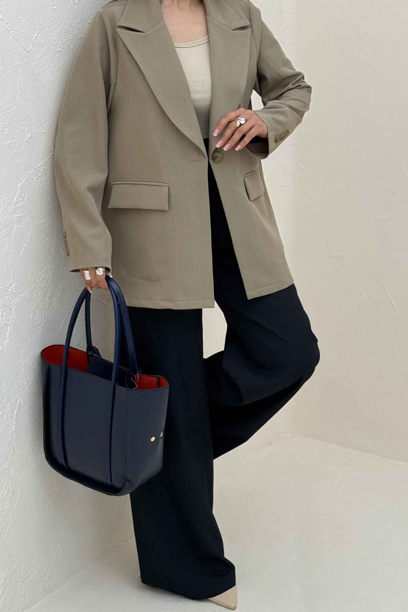 کت بزیاق یقه انگلیسی لایسا