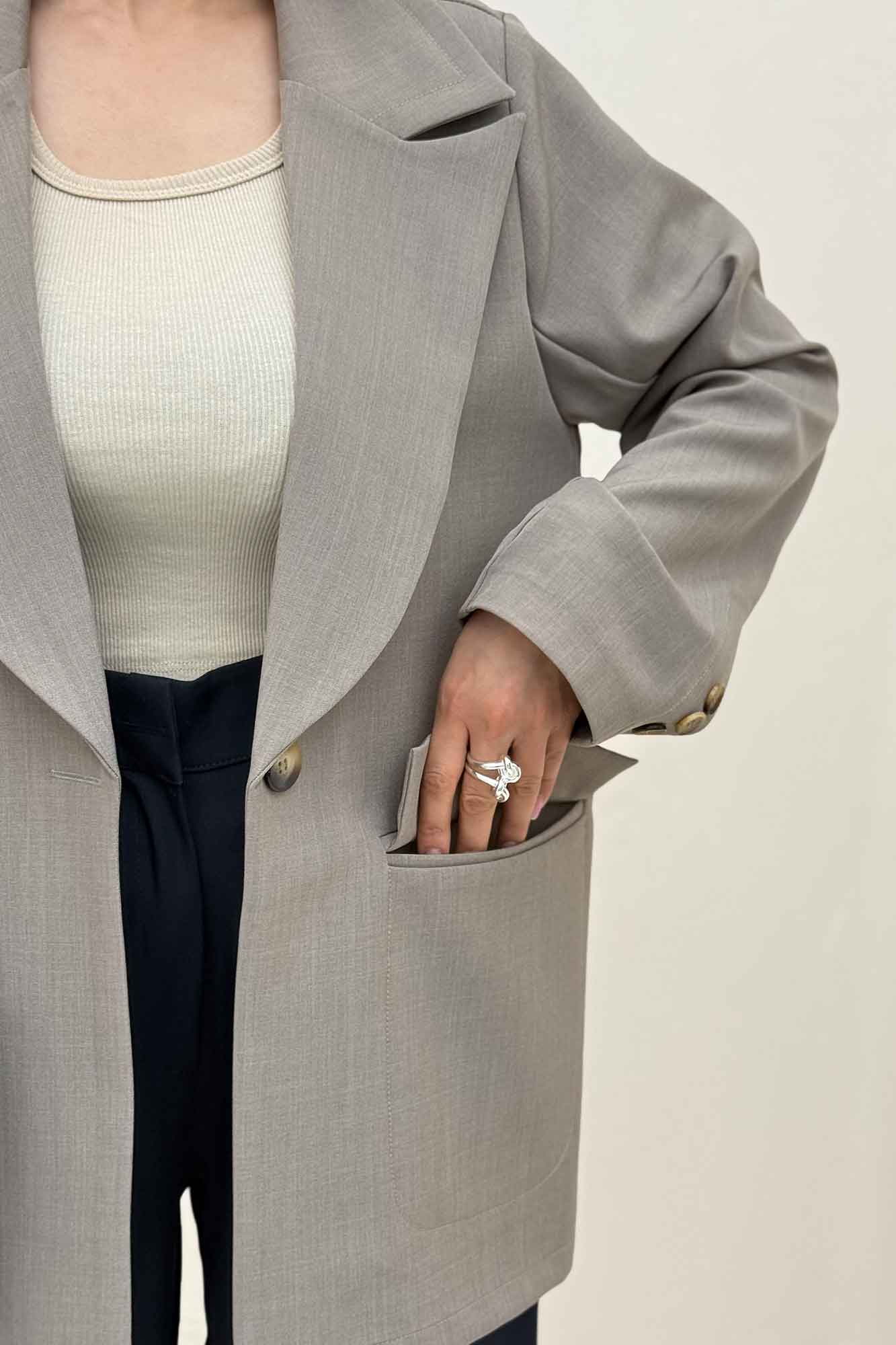 کت بزیاق یقه انگلیسی لایسا