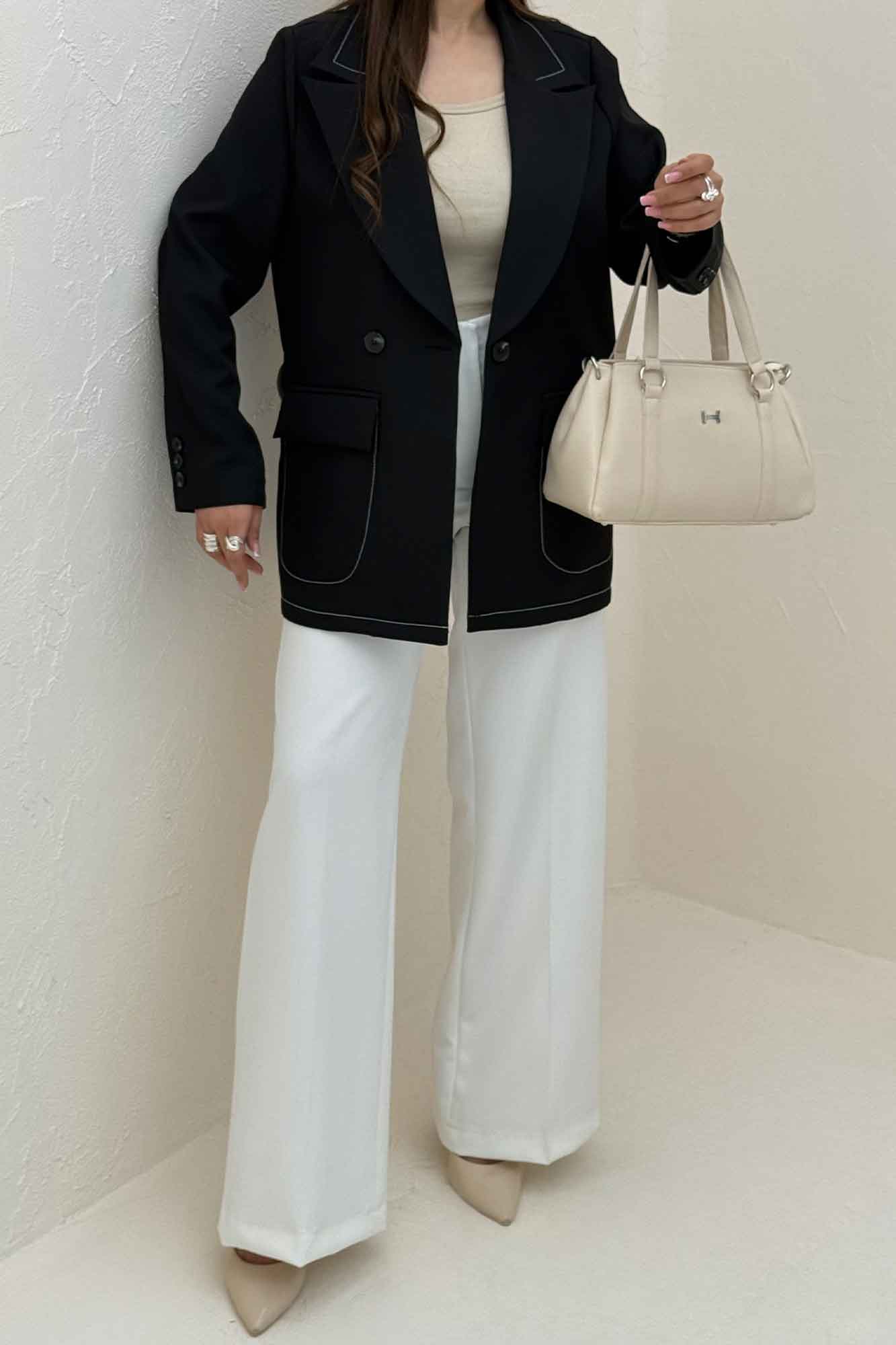 کت بزیاق یقه انگلیسی لایسا