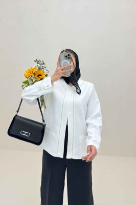 کت خرجکار مازراتی آدنا