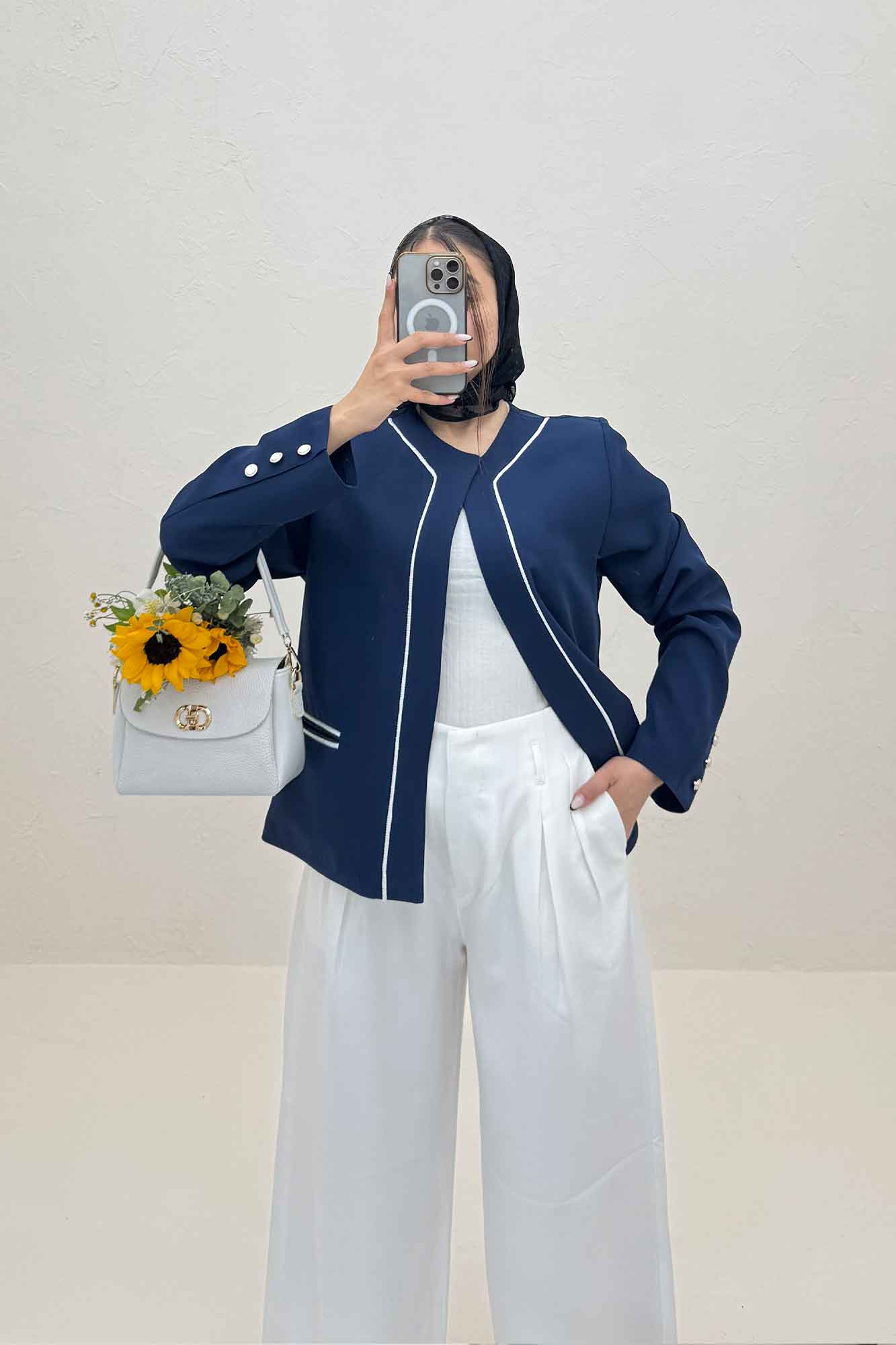 کت خرجکار مازراتی آدنا