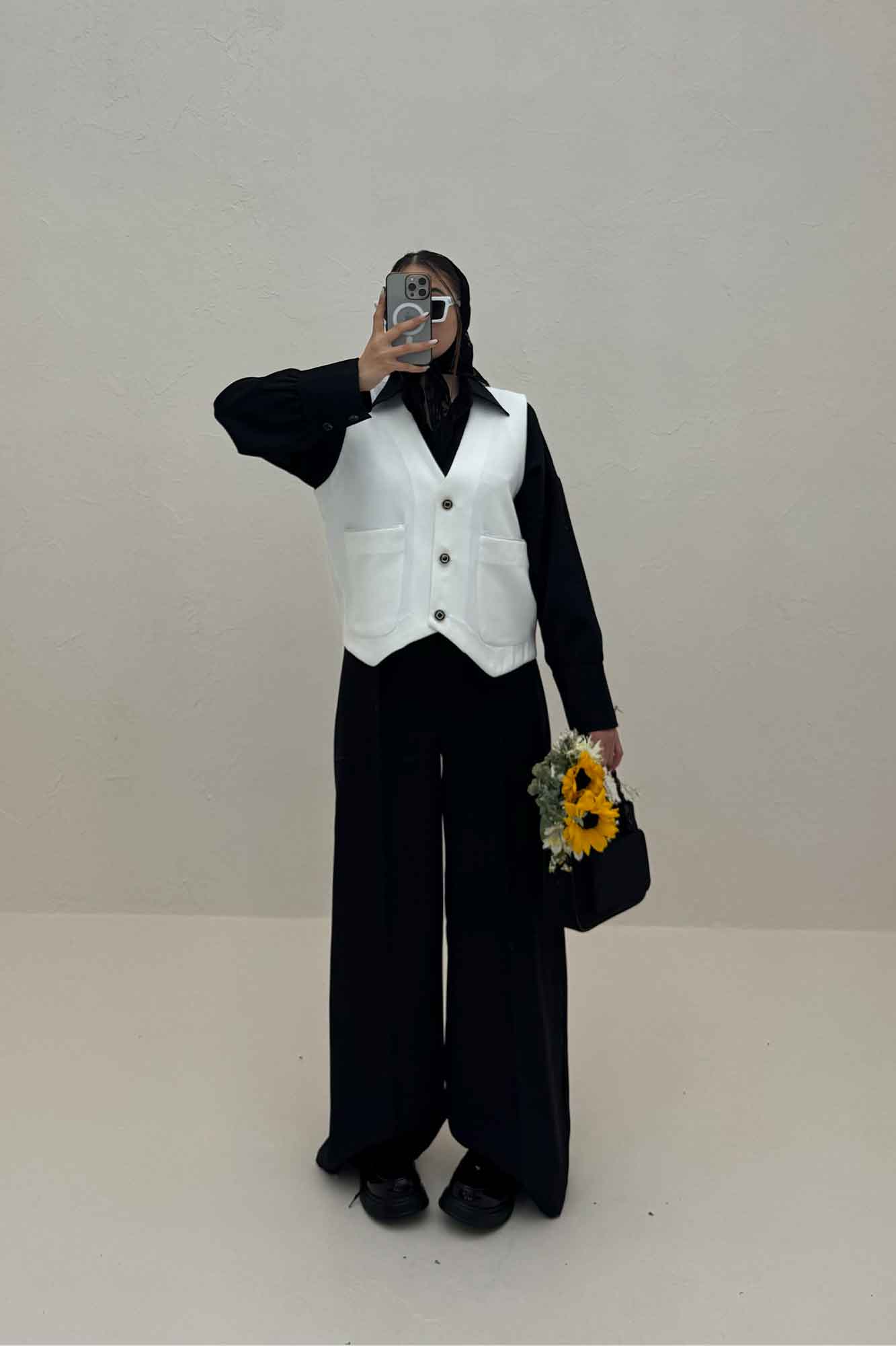 جلیقه مازراتی دو جیب مغزی دوزی 