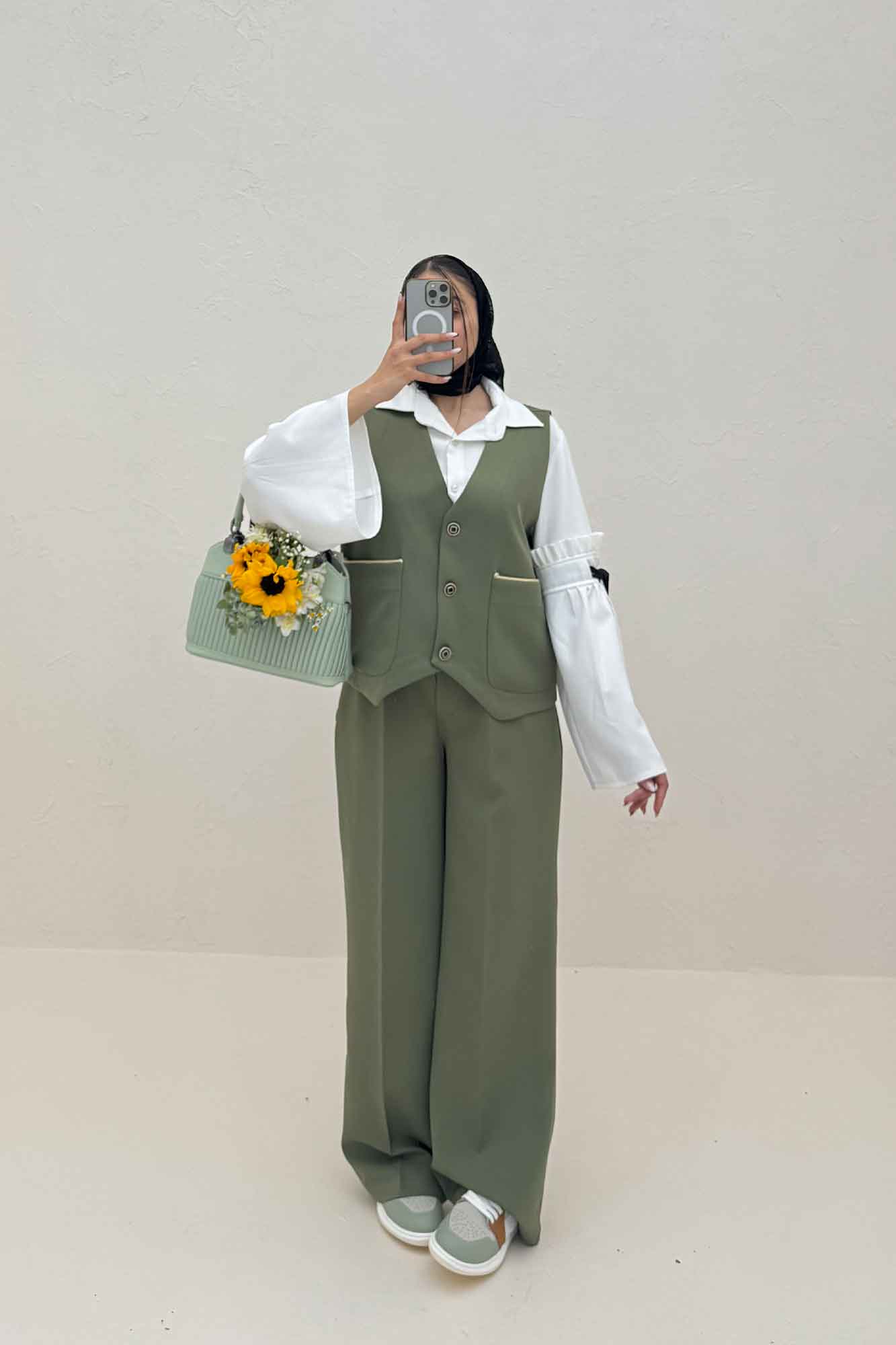 جلیقه مازراتی دو جیب مغزی دوزی 