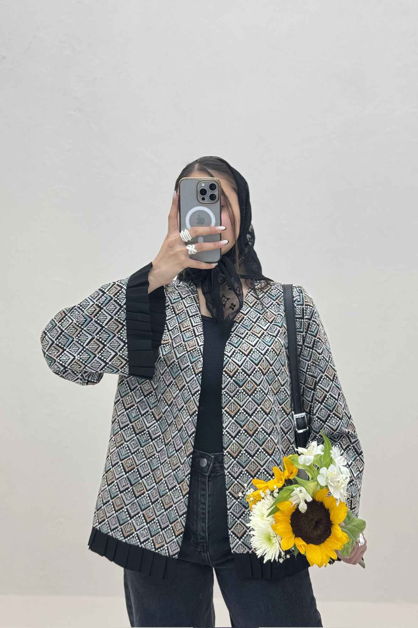 کت سوزن دوزی پایین پیلیسه طرح 1