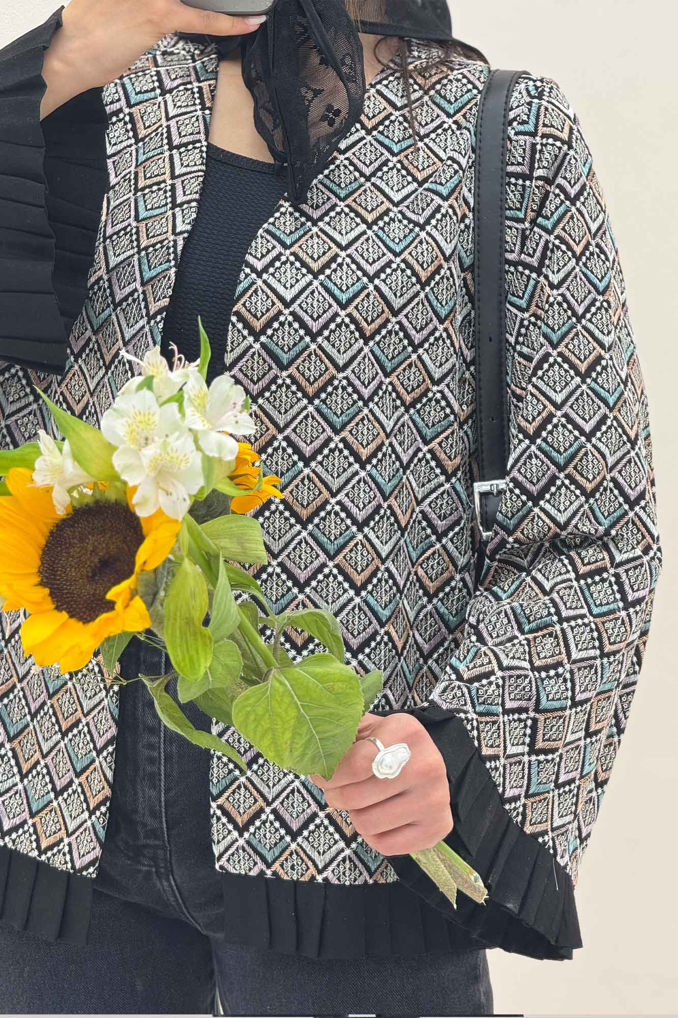 کت سوزن دوزی پایین پیلیسه طرح 1