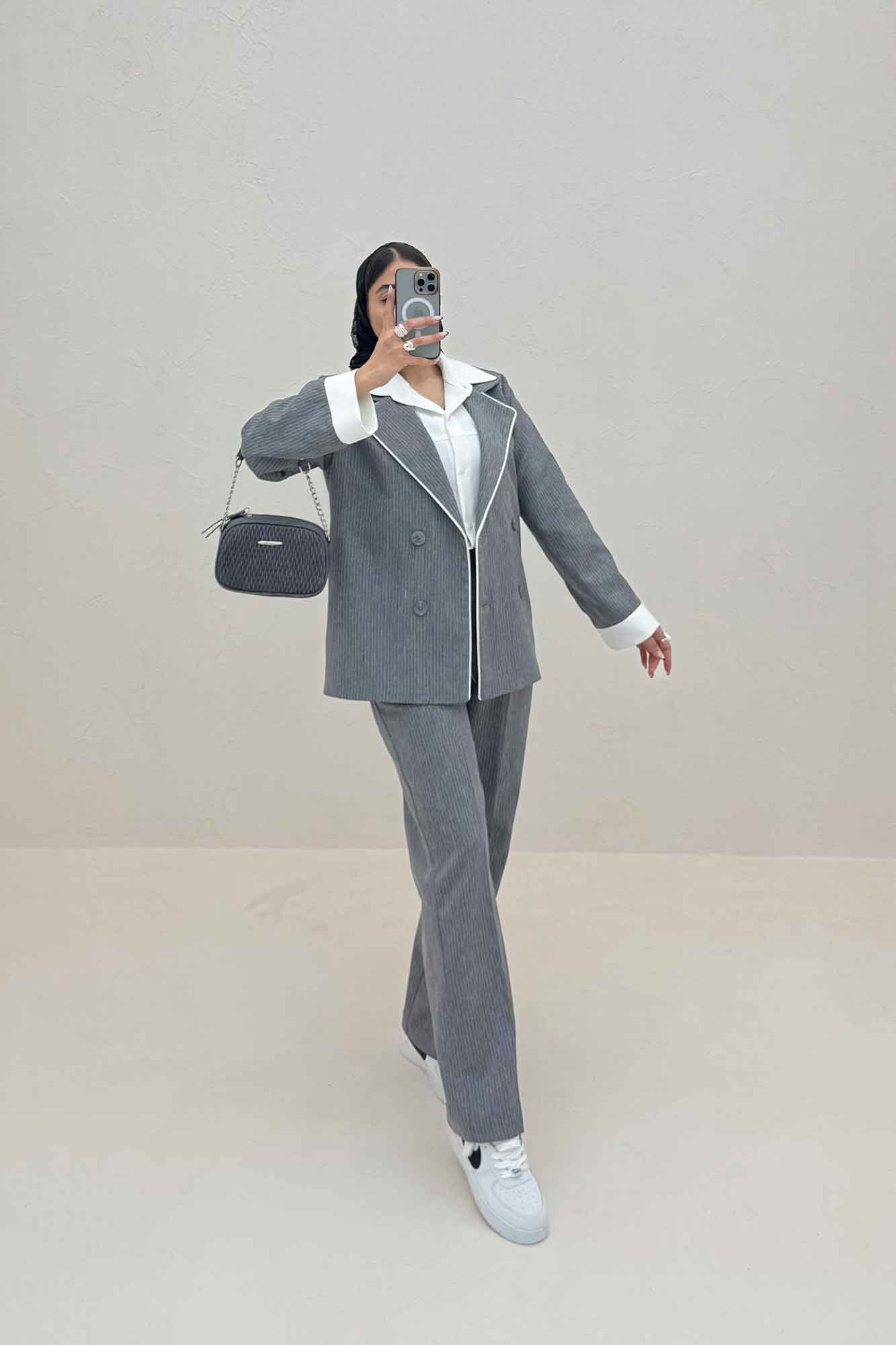 ست 2PS دیپلمات مغزی دوزی تیکه سفید R